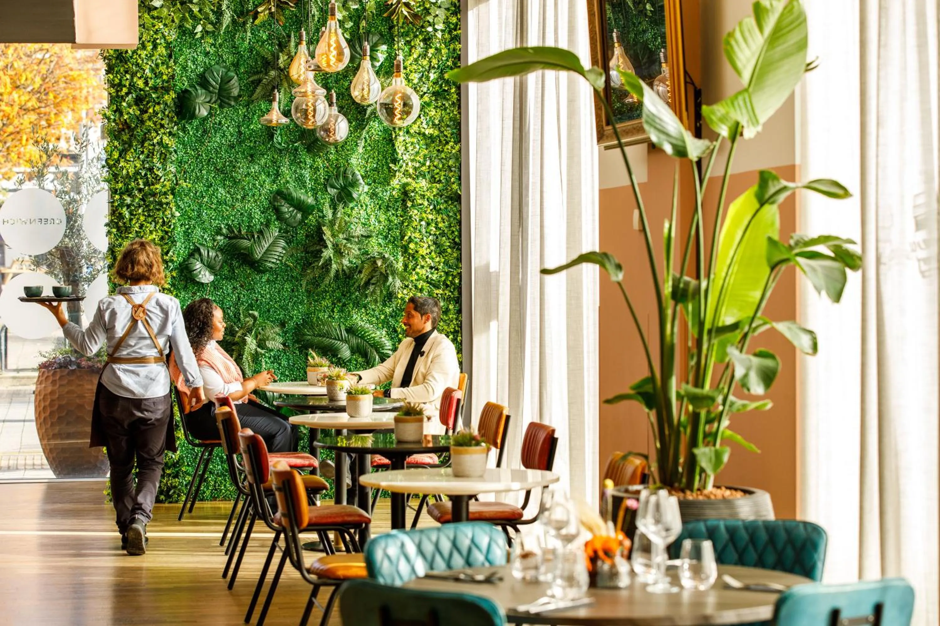 Restaurant/places to eat in Novotel London Greenwich