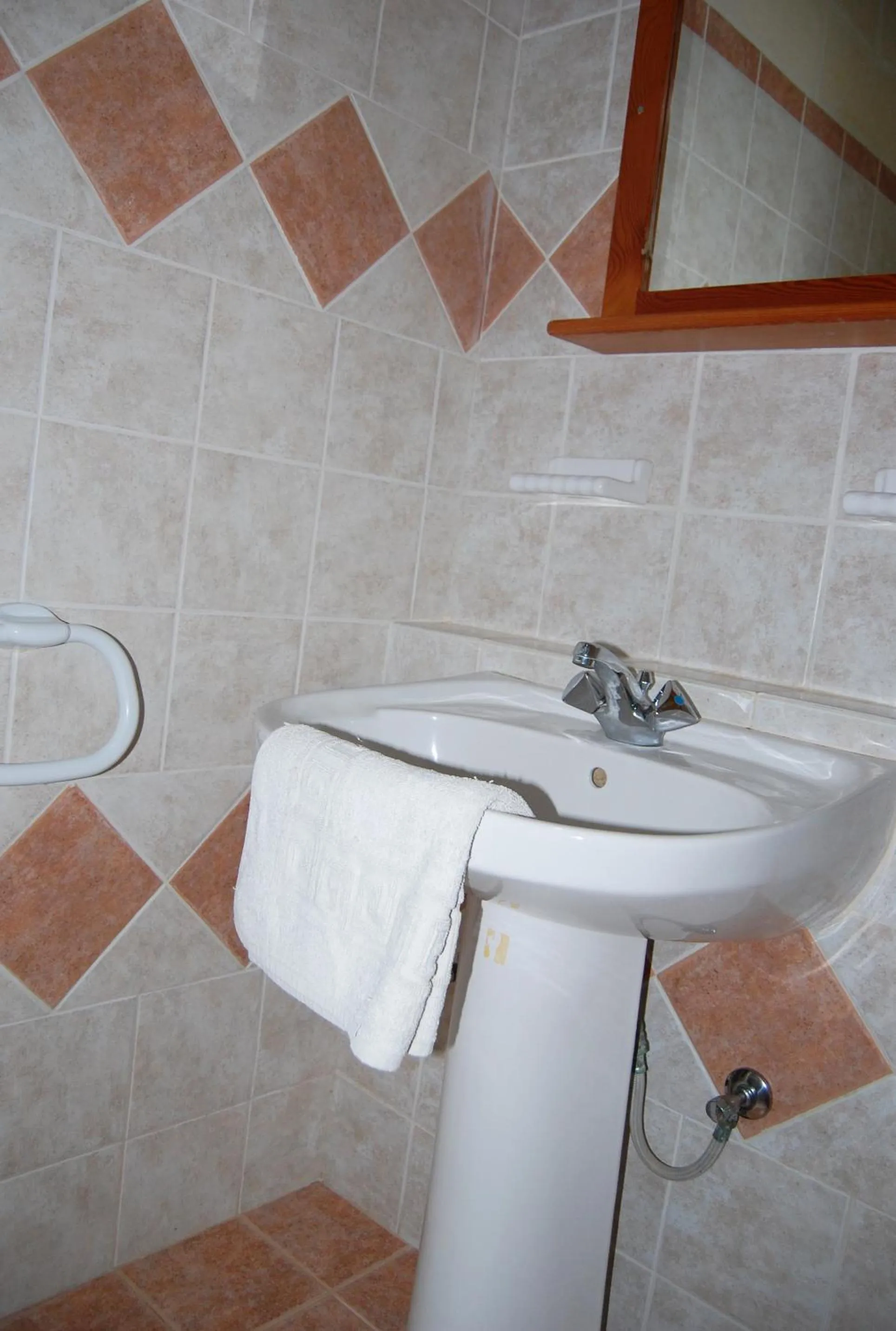 Bathroom in Mood Farmhouse Mythology