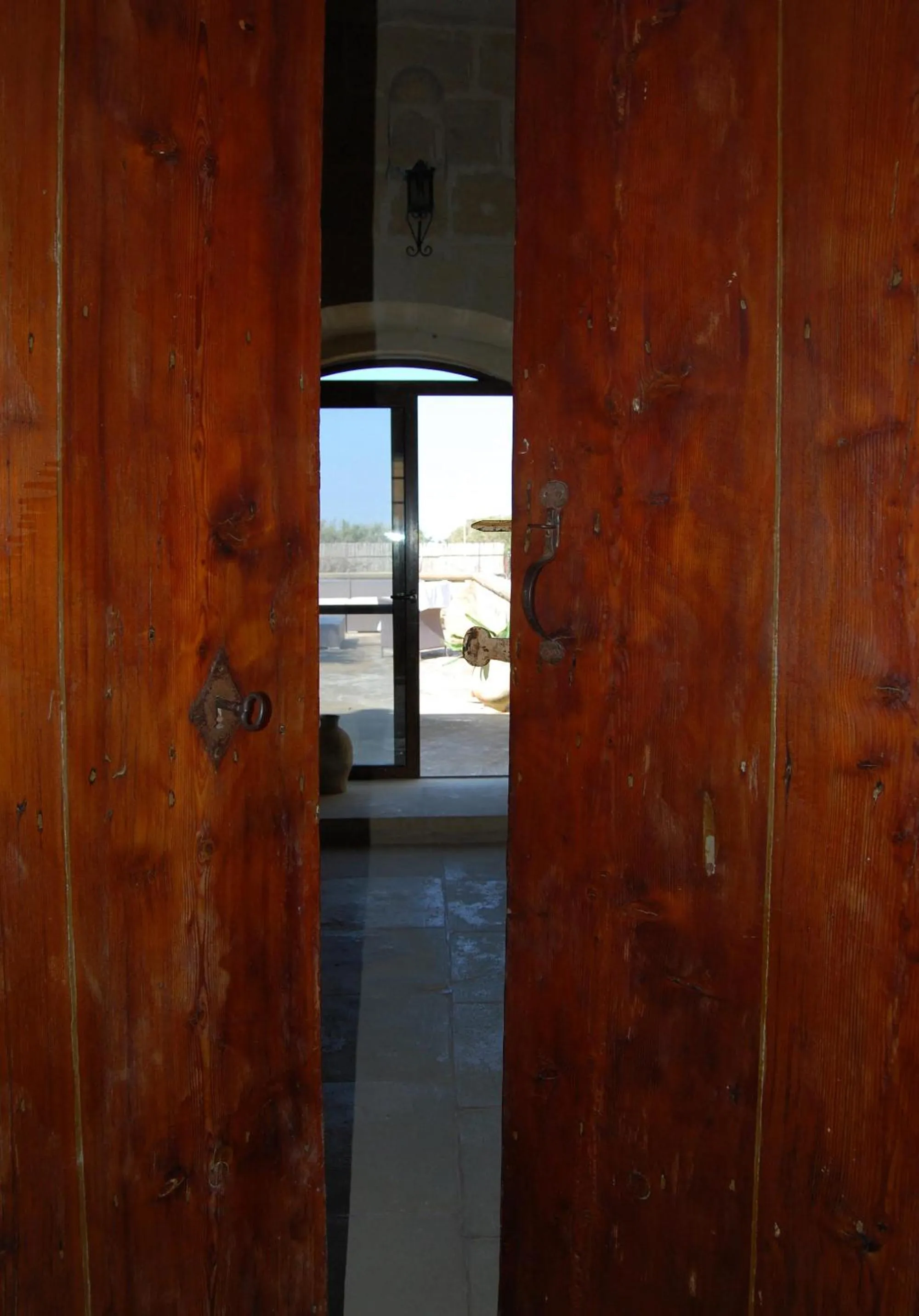 Communal lounge/ TV room in Mood Farmhouse Mythology