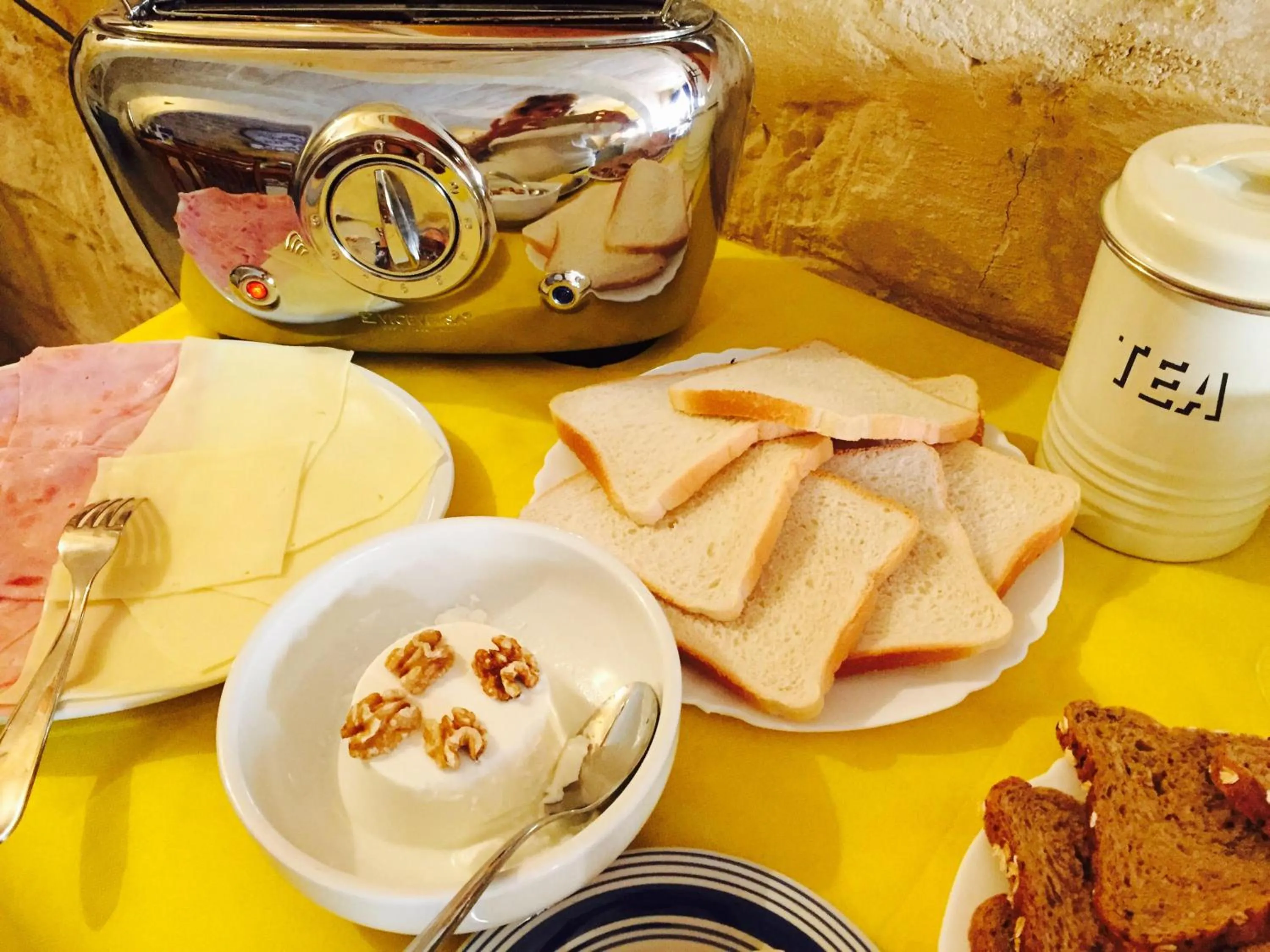 Food in Mood Farmhouse Mythology