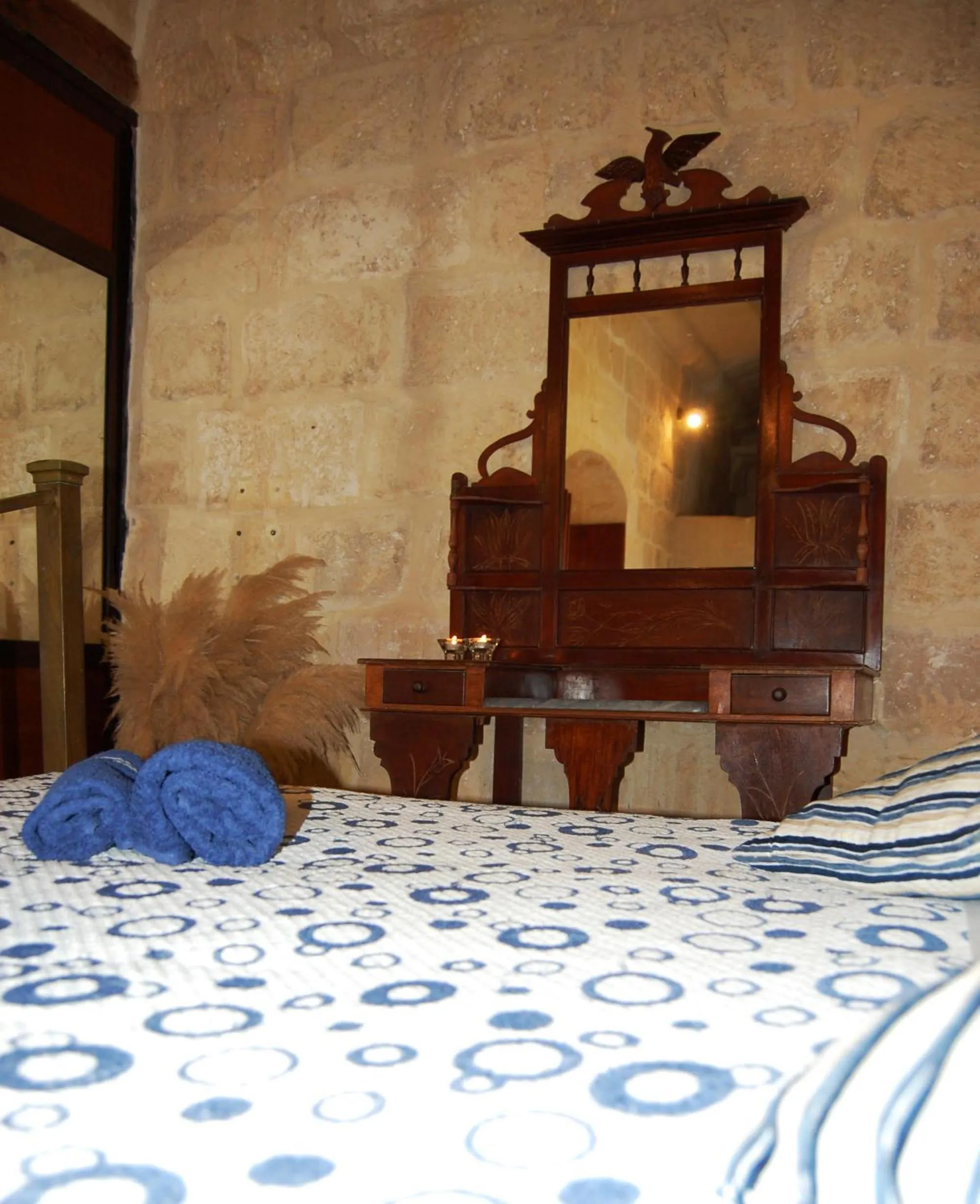 Photo of the whole room in Mood Farmhouse Mythology