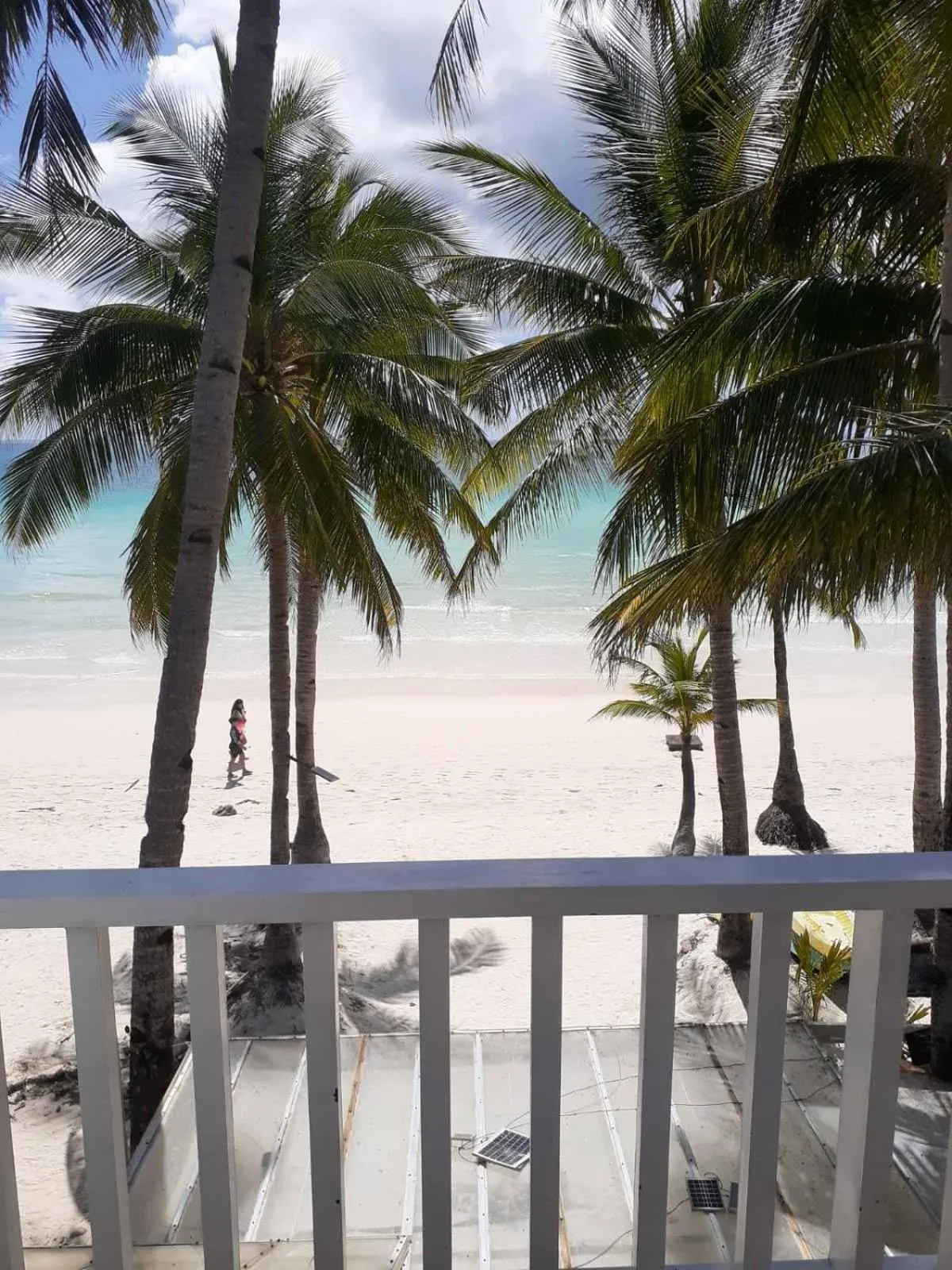 Balcony/Terrace in Bluewaves Beach House