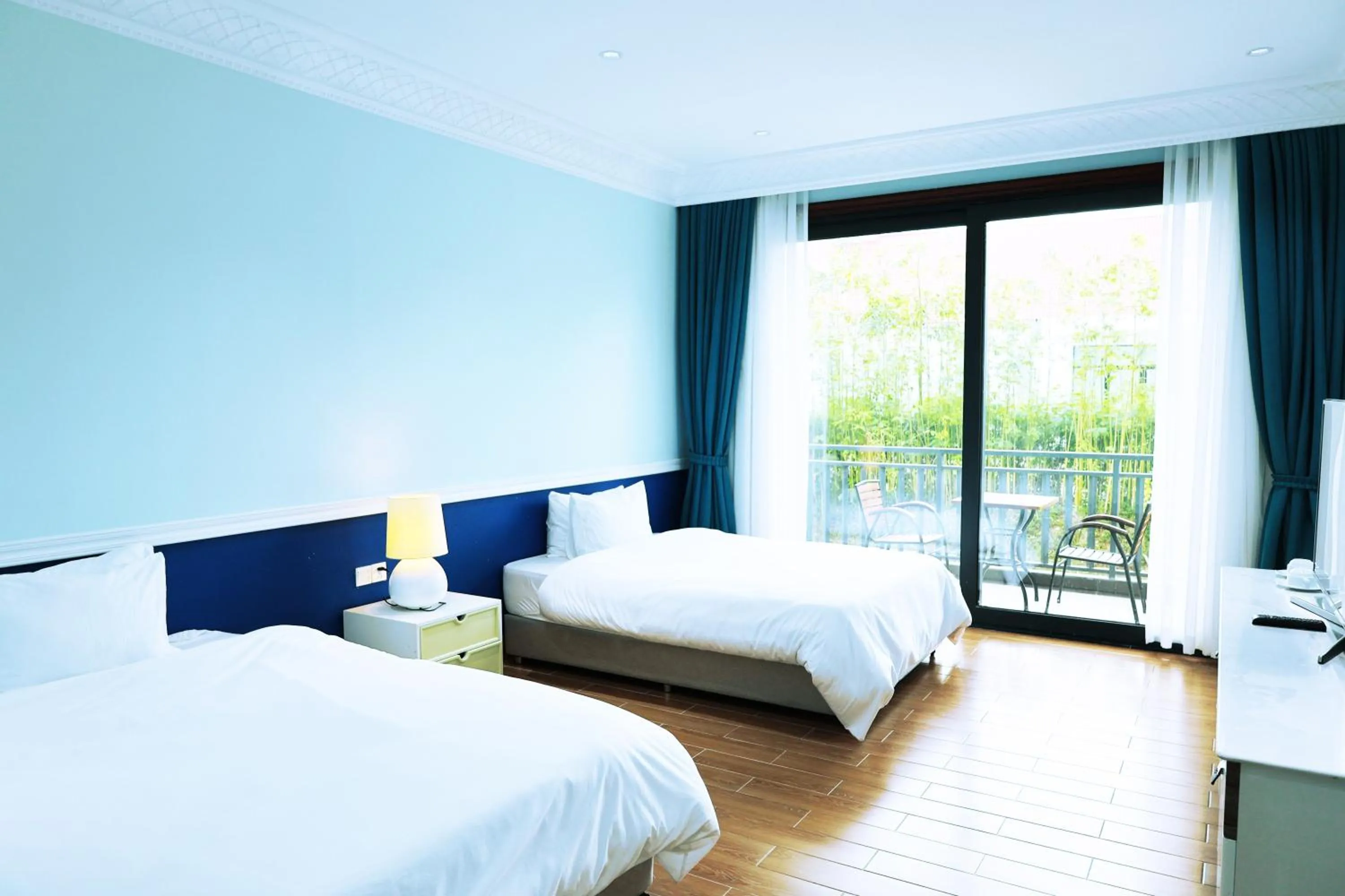 Bed in Shanghai Resort