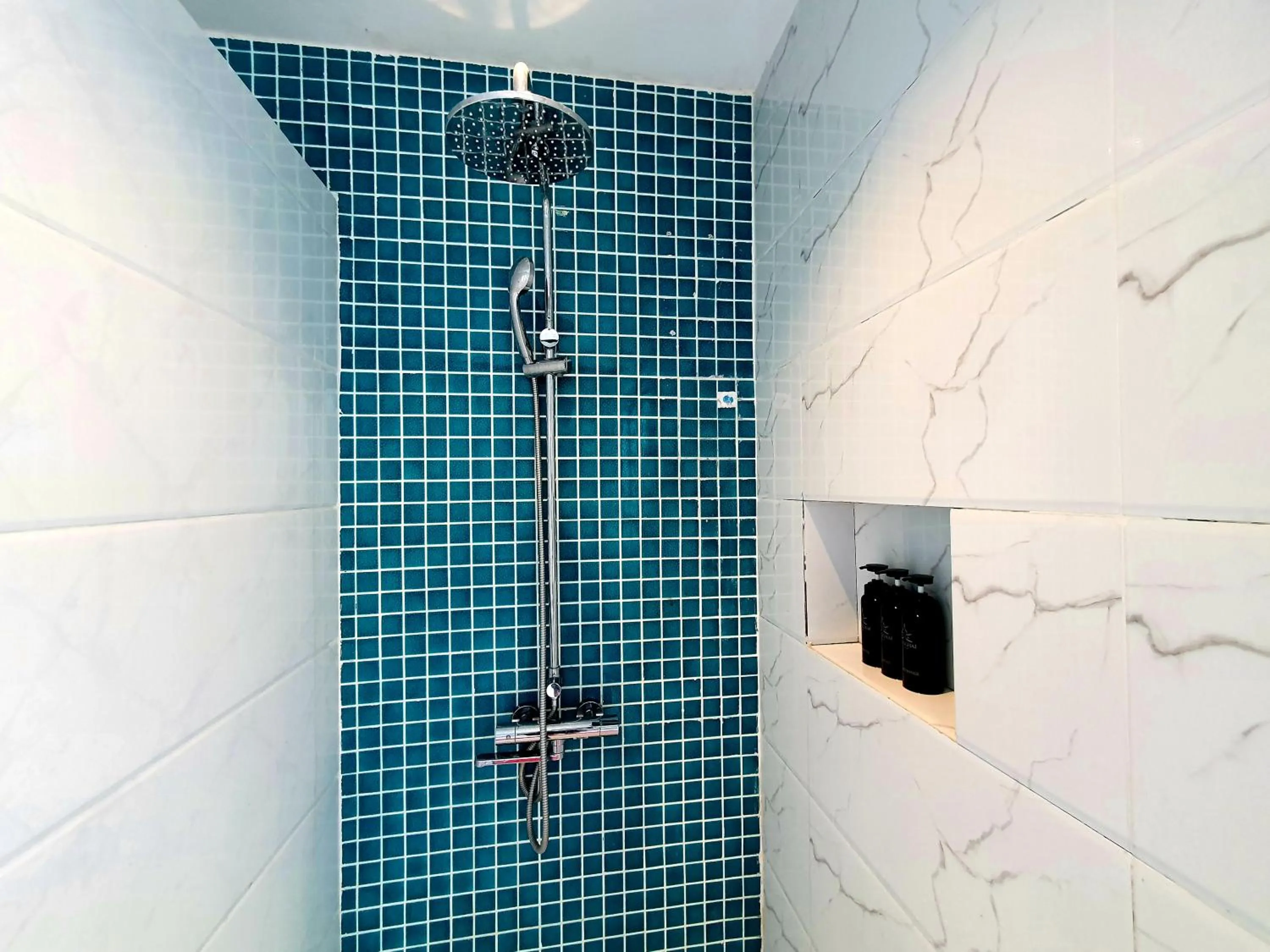 Shower in Shanghai Resort