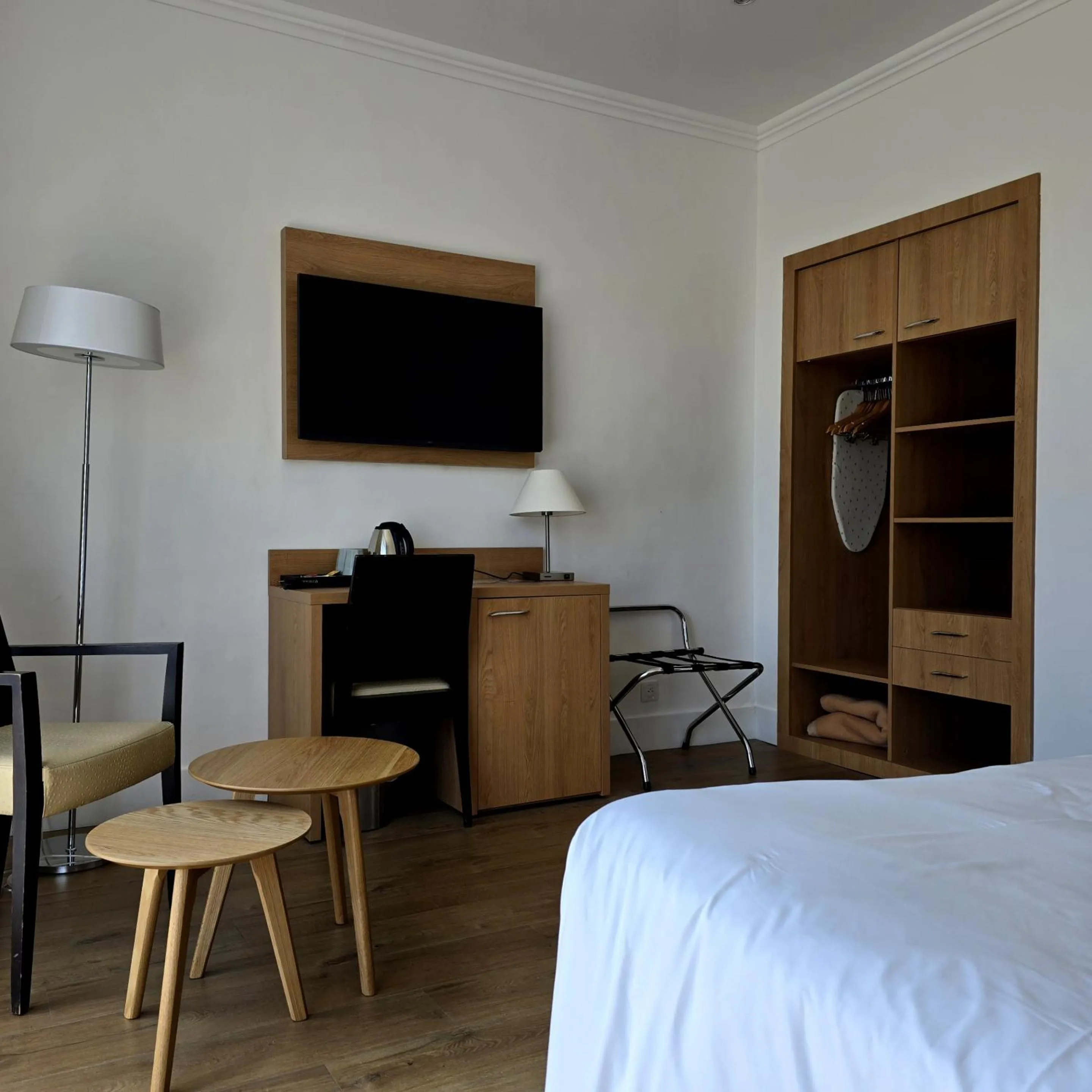 Bedroom, Bed in Hotel Carlton Nice, Partially Renovated