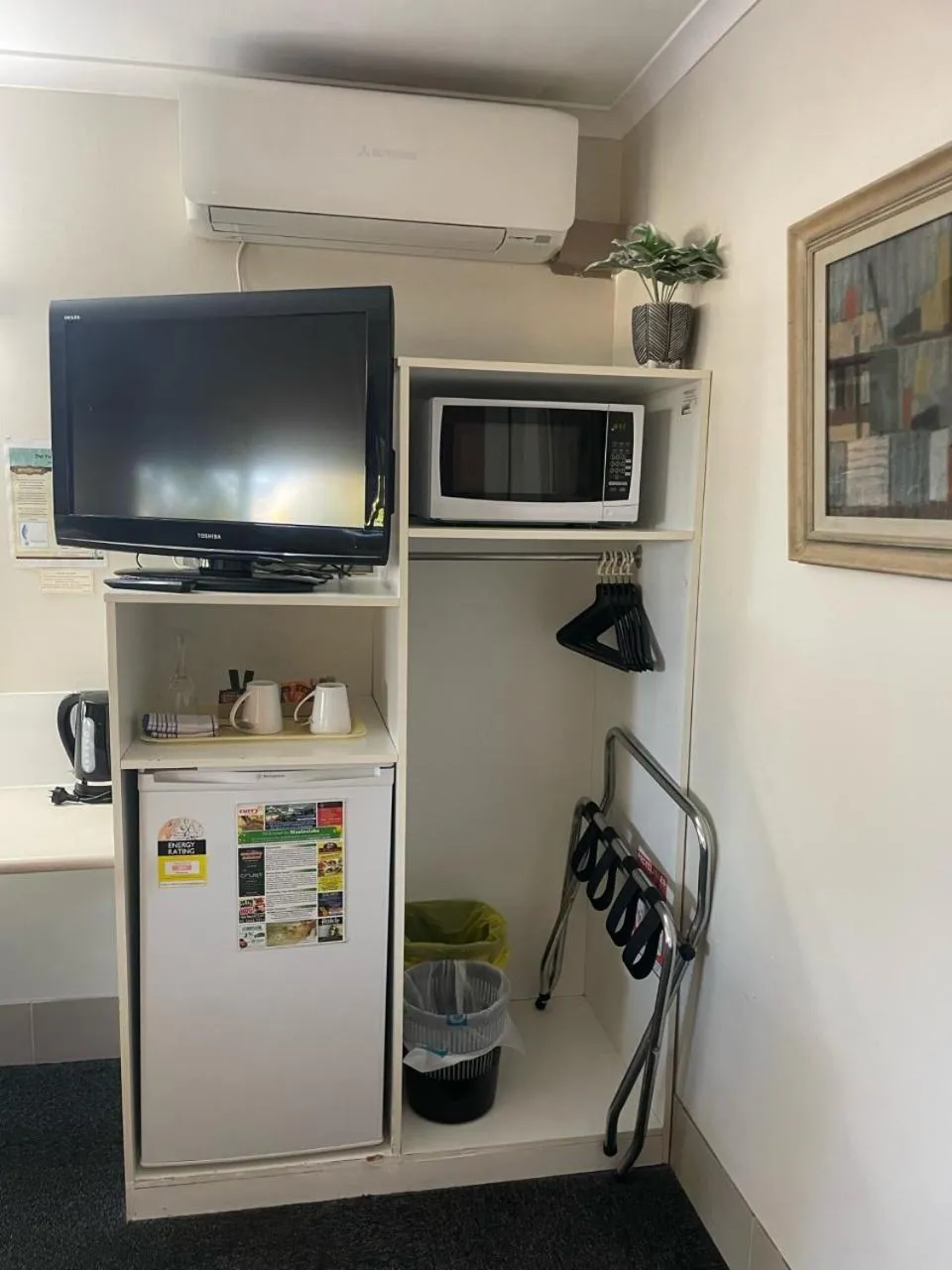 minibar in Kyamba Court Motel