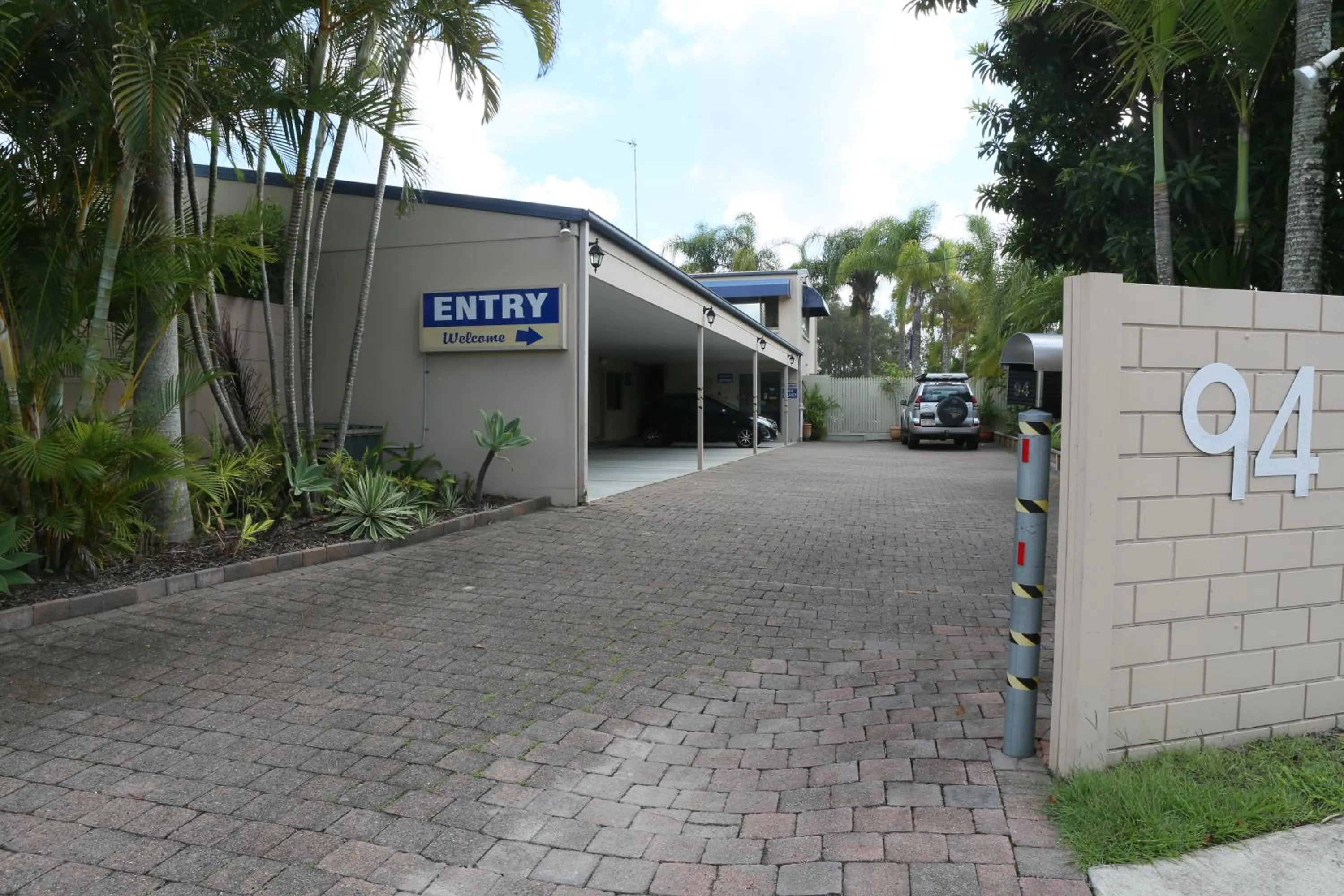 Facade/entrance in Kyamba Court Motel