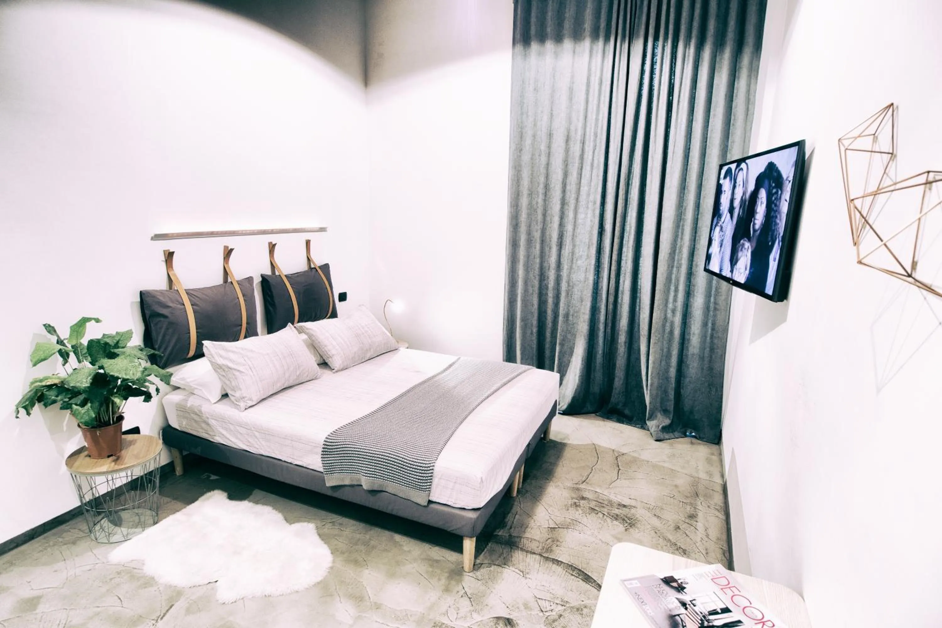 Photo of the whole room, Bed in Santa Nara B&B