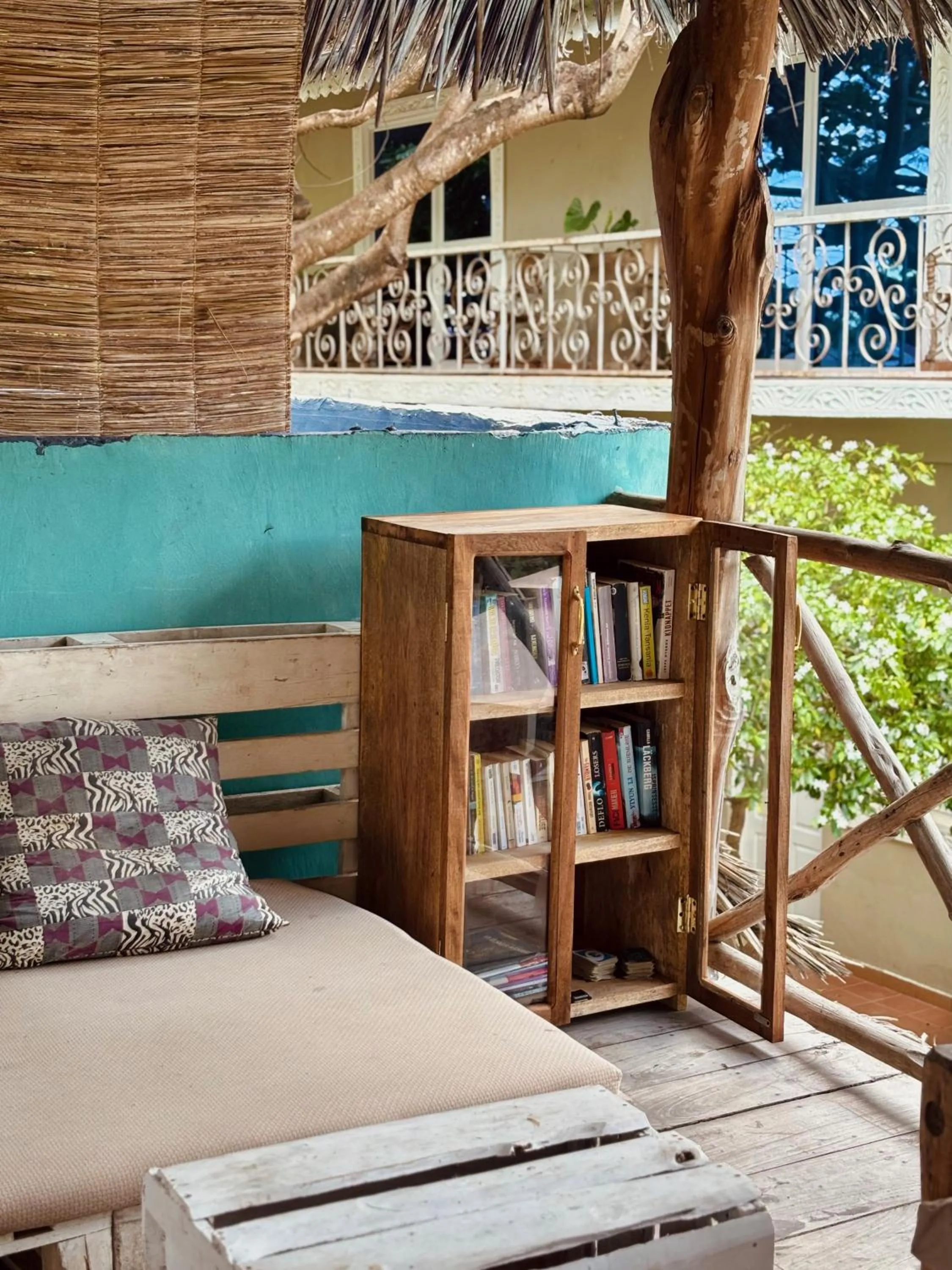 Lounge or bar, Bed in Ebb & Flow