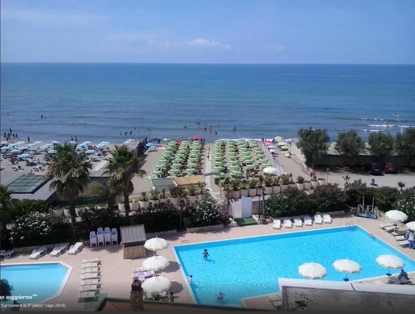 Beach in Hotel Club Sabbiadoro
