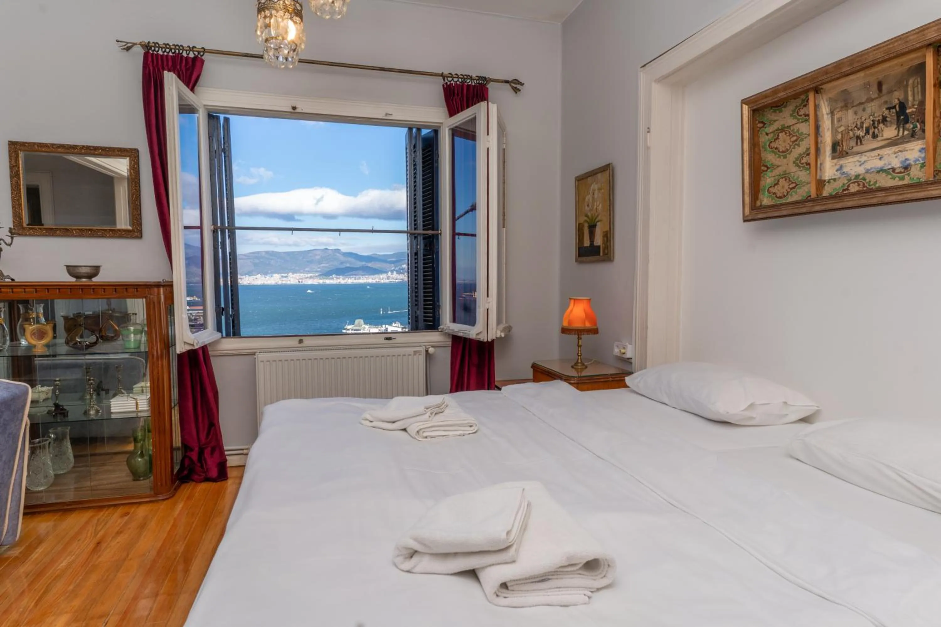 Bed in Büyük Konak İzmir