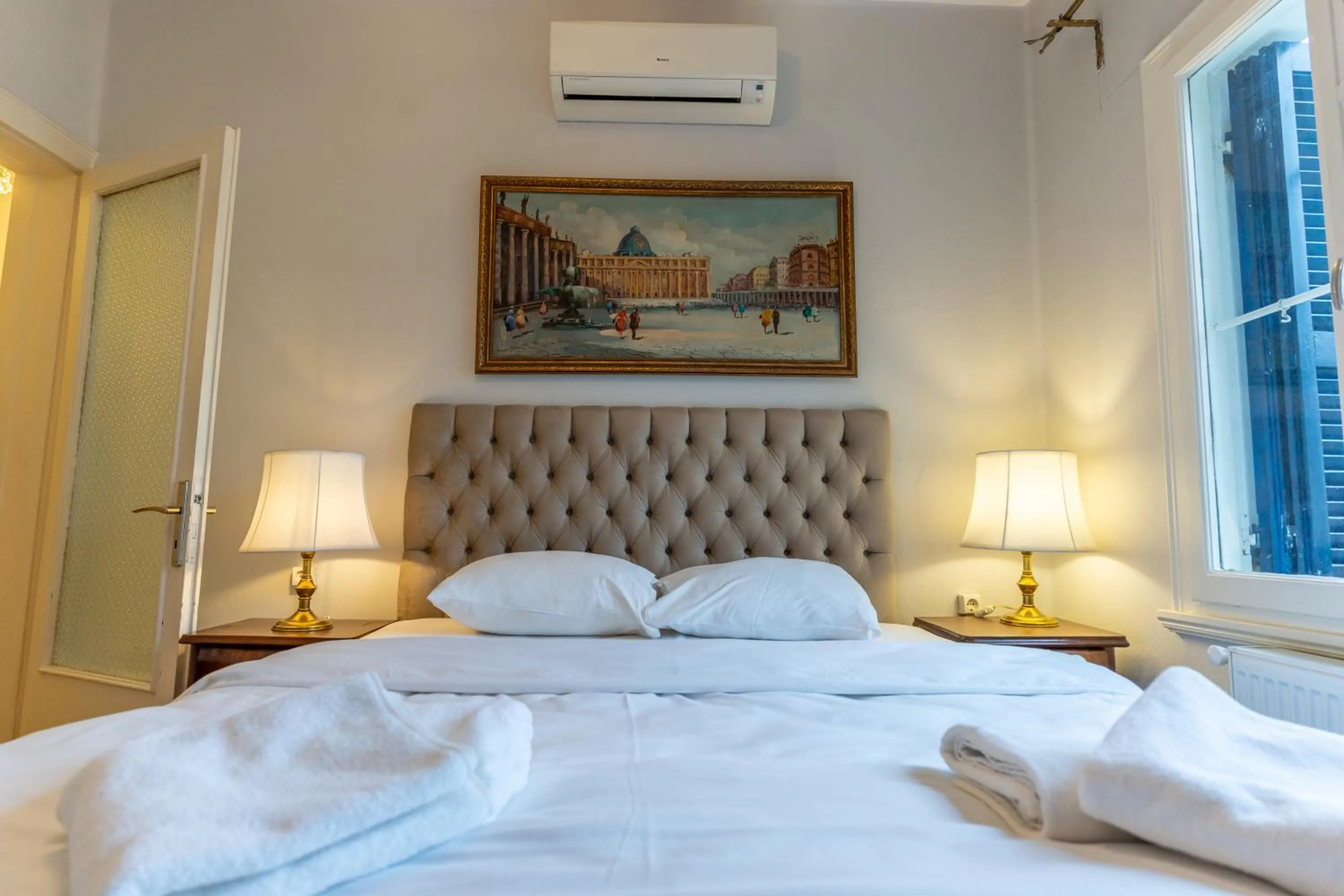 Bed in Büyük Konak İzmir