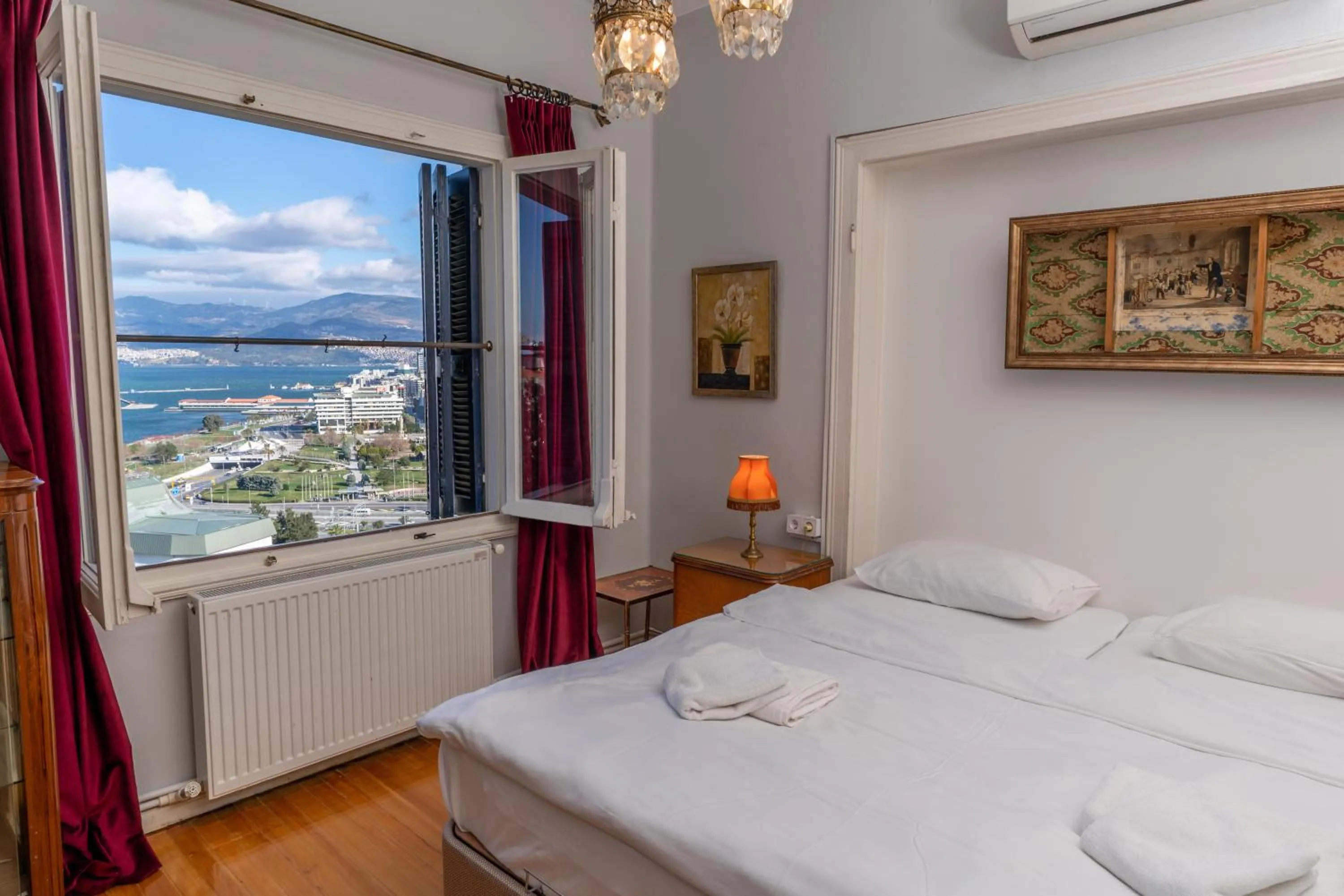 Bed in Büyük Konak İzmir