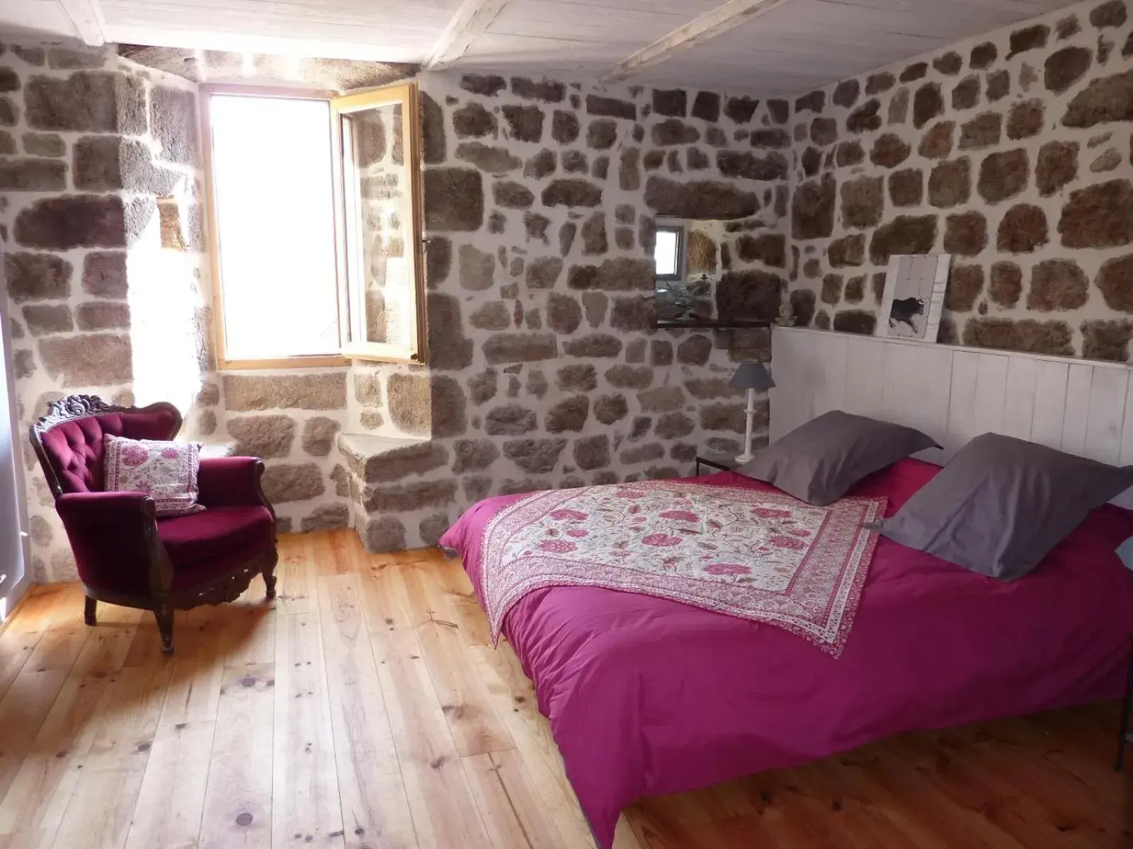 Double Room in La Calade Chambres d'Hôtes & Espace Bien-Etre Double Room in La Calade Chambres d'Hôtes & Espace Bien-Etre