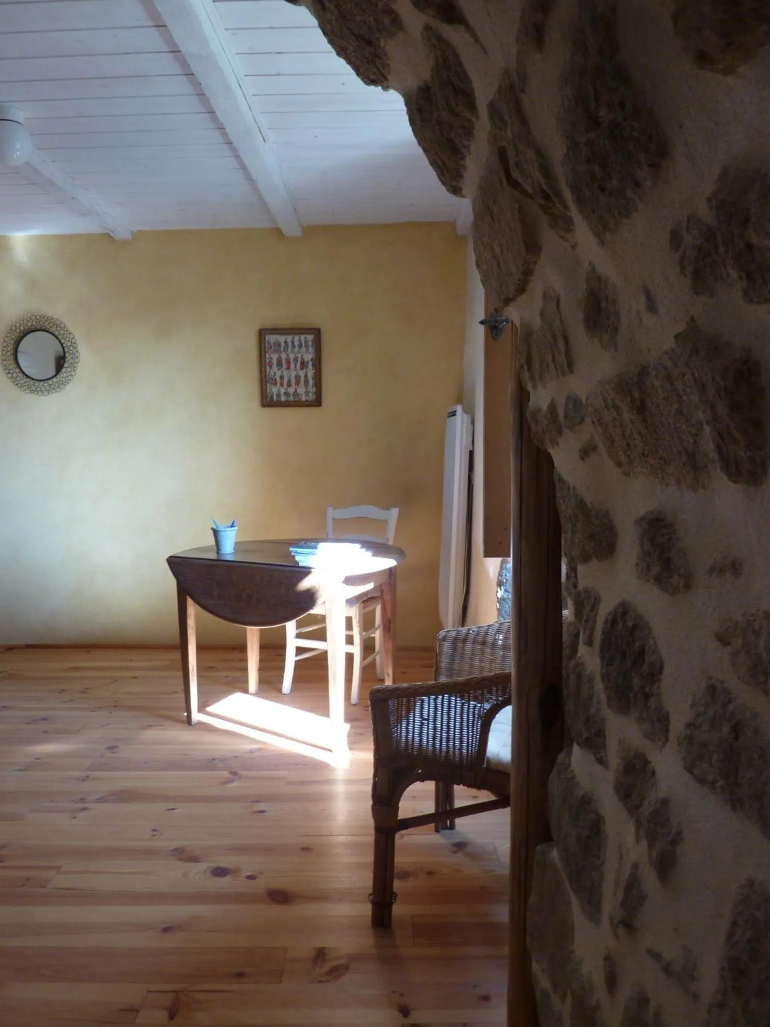 Decorative detail in La Calade Chambres d'Hôtes & Espace Bien-Etre