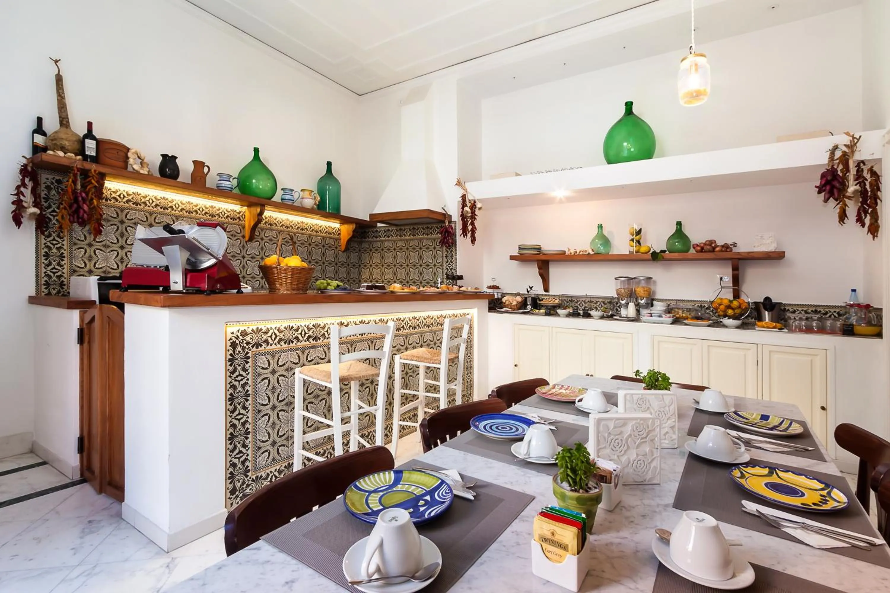 Continental breakfast in Palazzo Starace