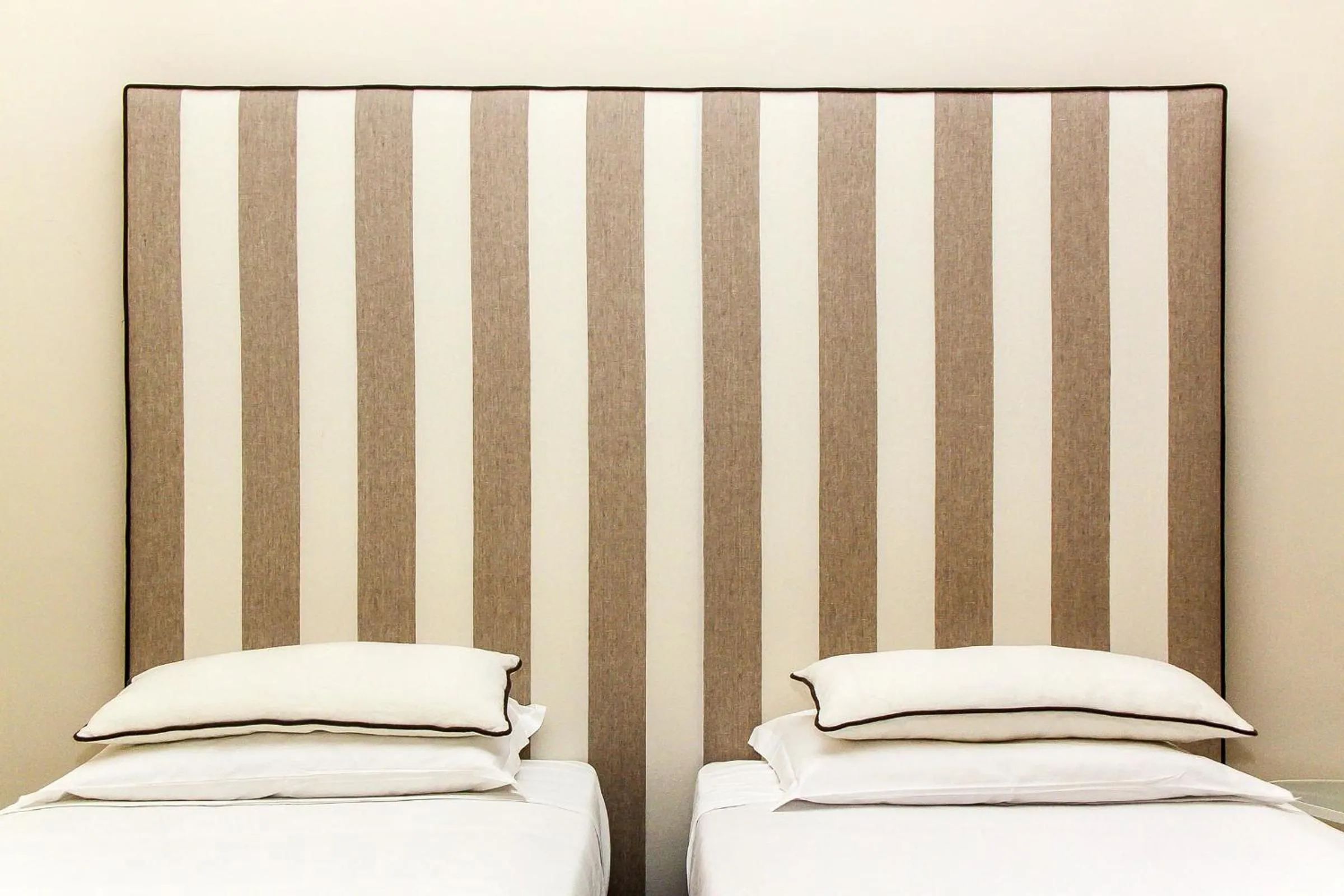 Decorative detail, Bed in Palazzo Starace