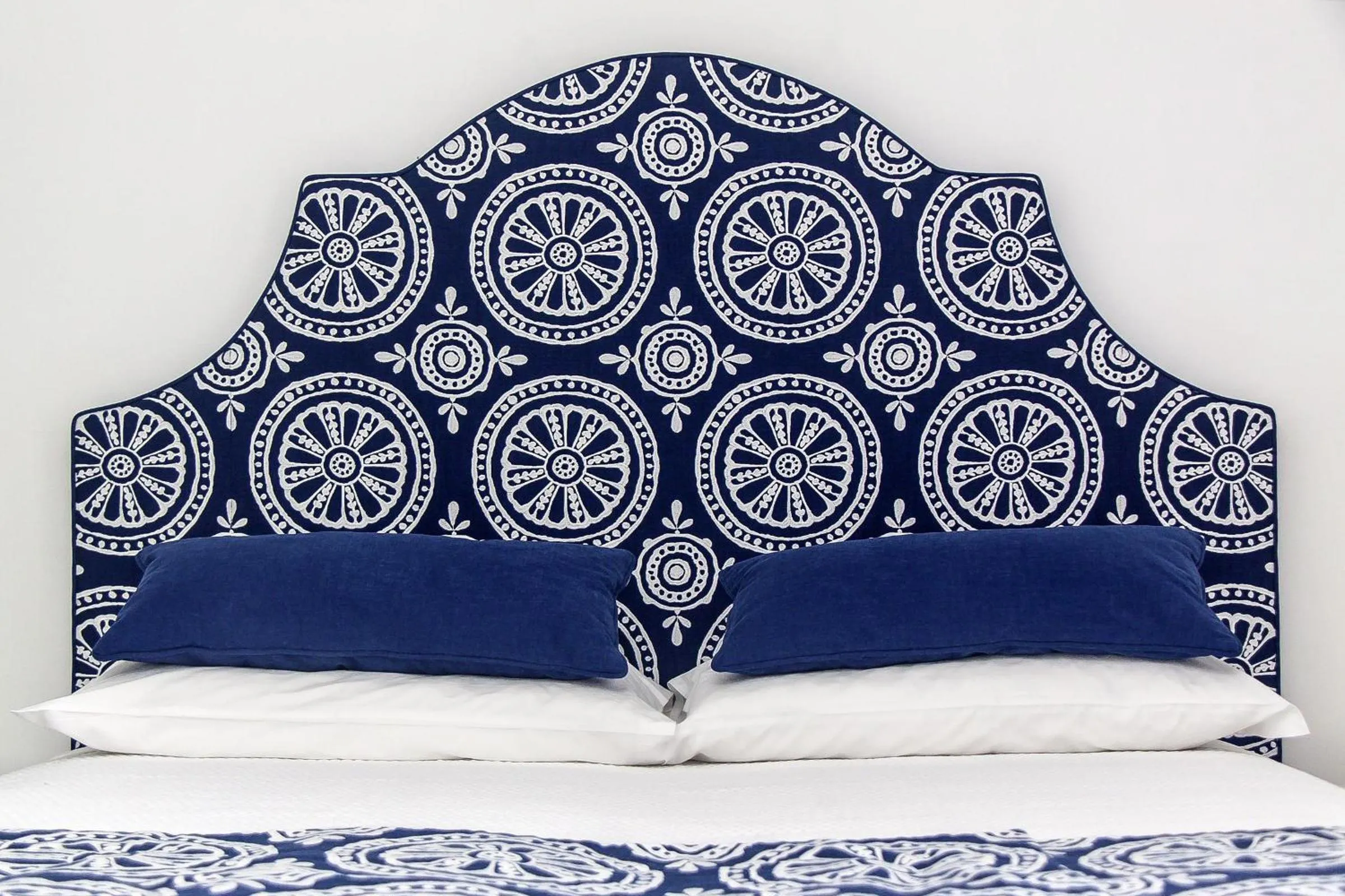 Decorative detail, Bed in Palazzo Starace