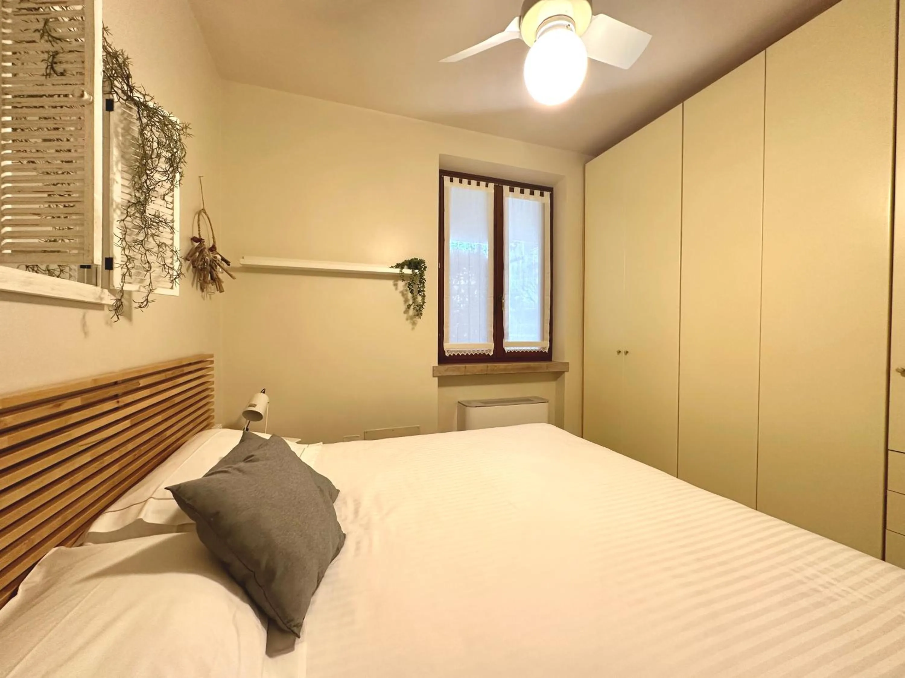 Bed in Lauri & Faggi