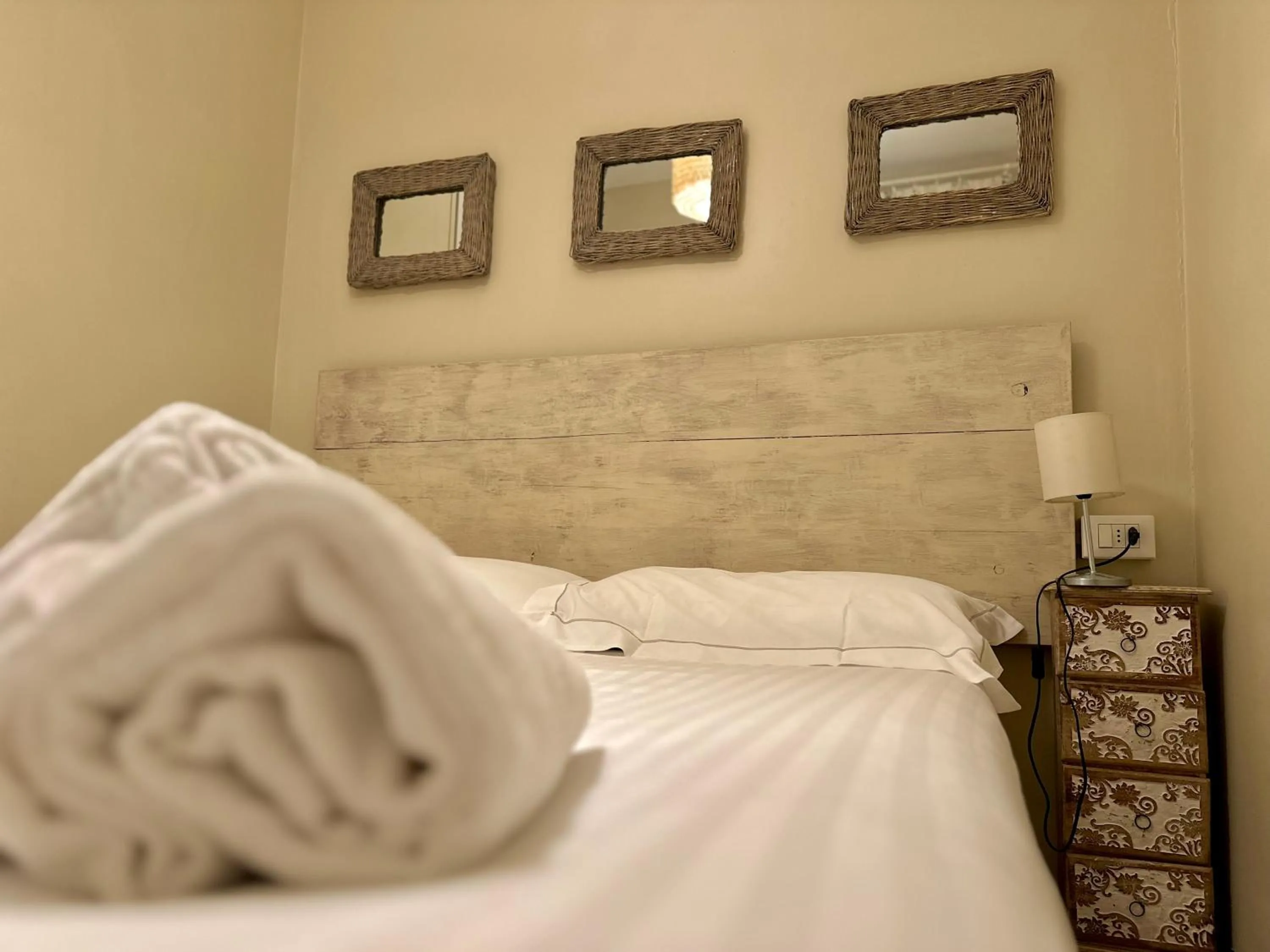 Bed in Lauri & Faggi