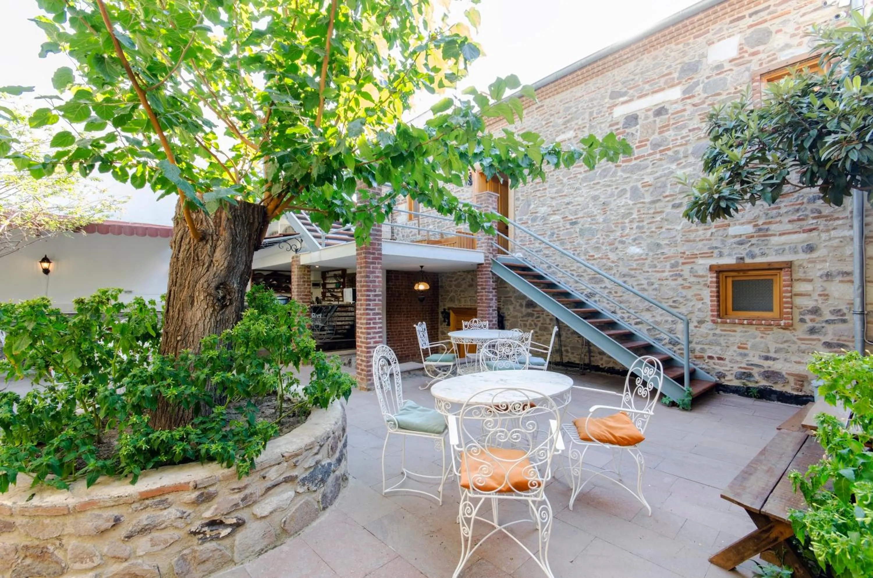 Garden in Dutlu Konak