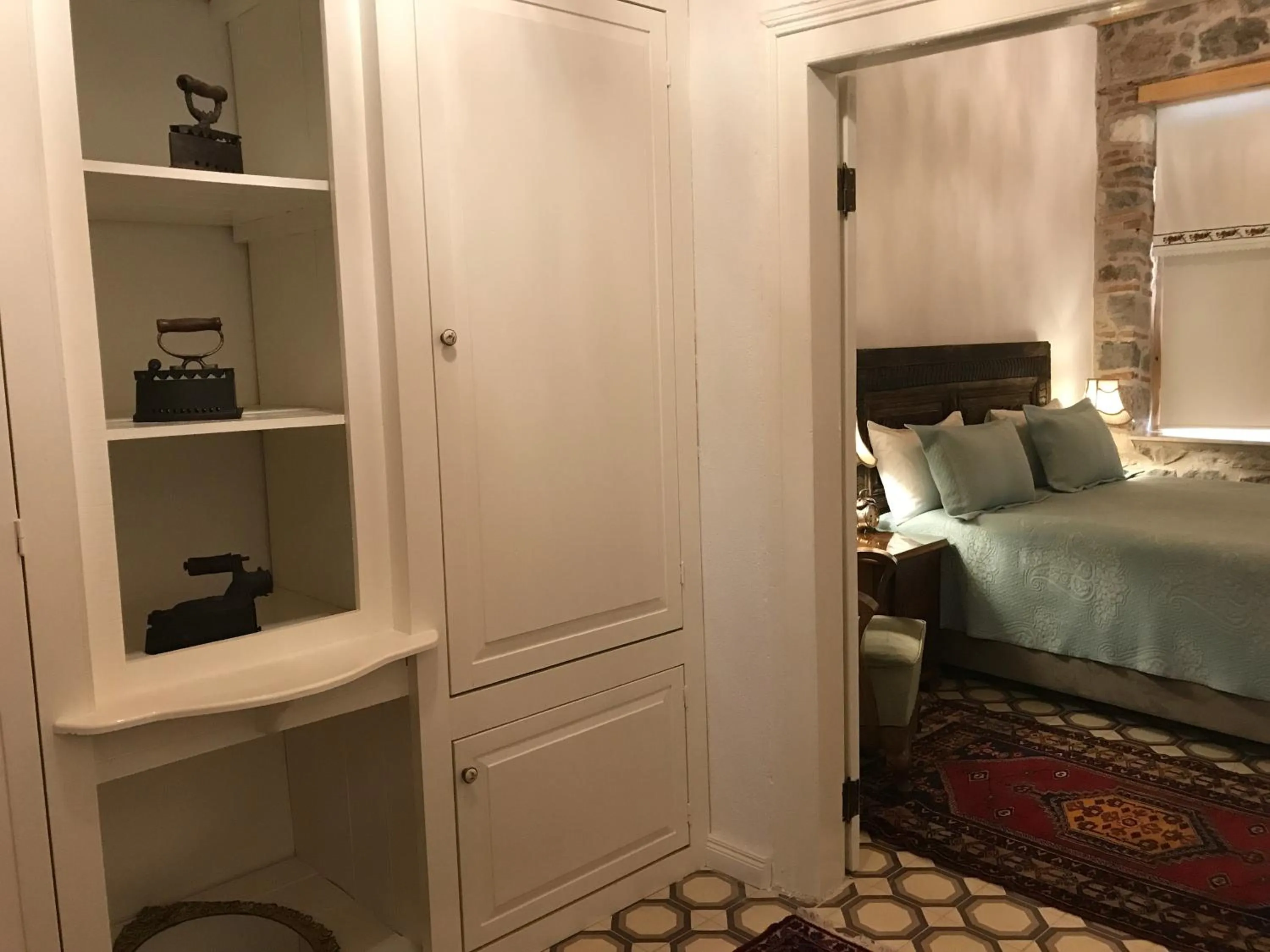 Decorative detail, Bed in Dutlu Konak