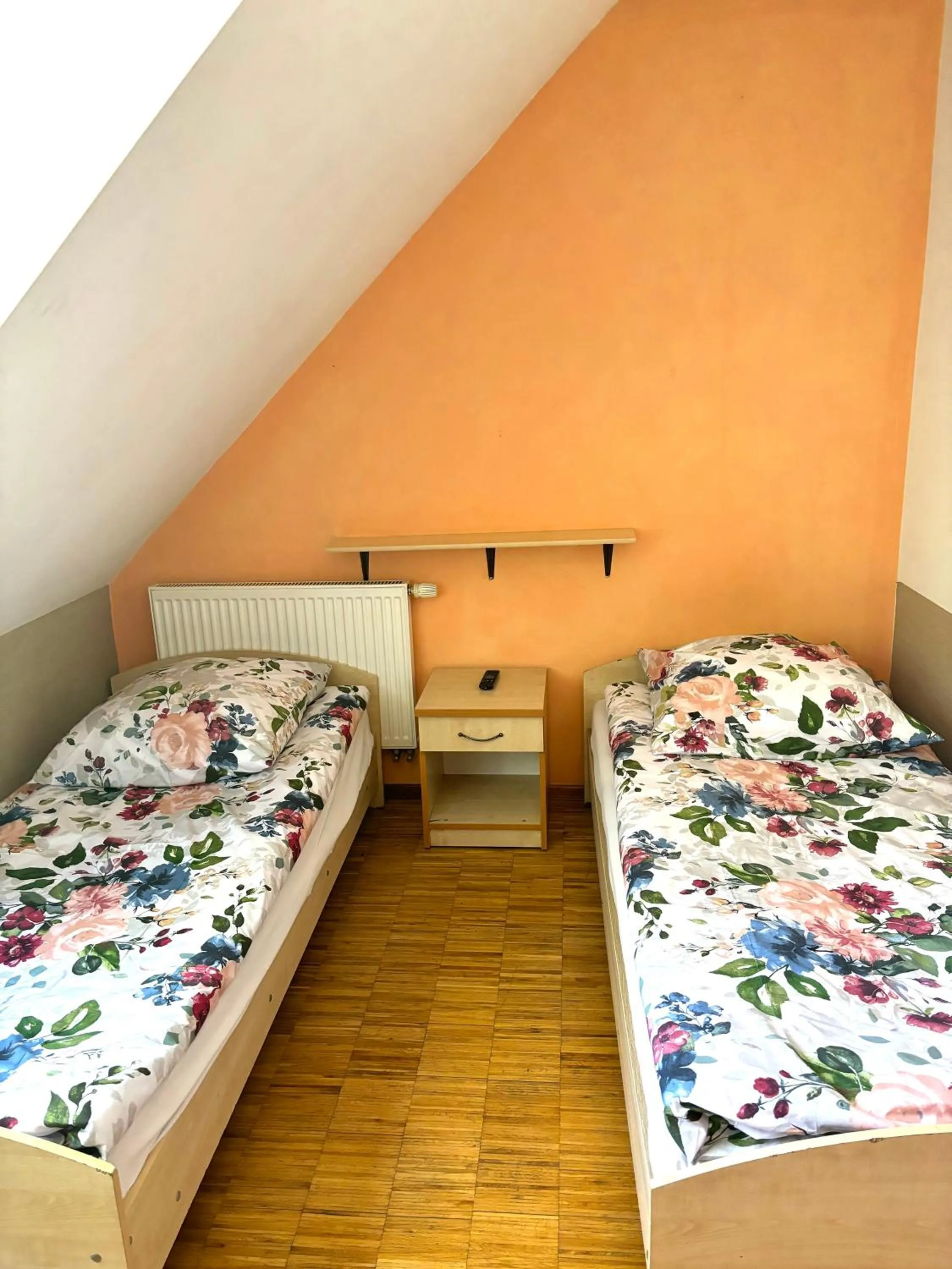 Twin Room in Hostel Nuove Frontiere