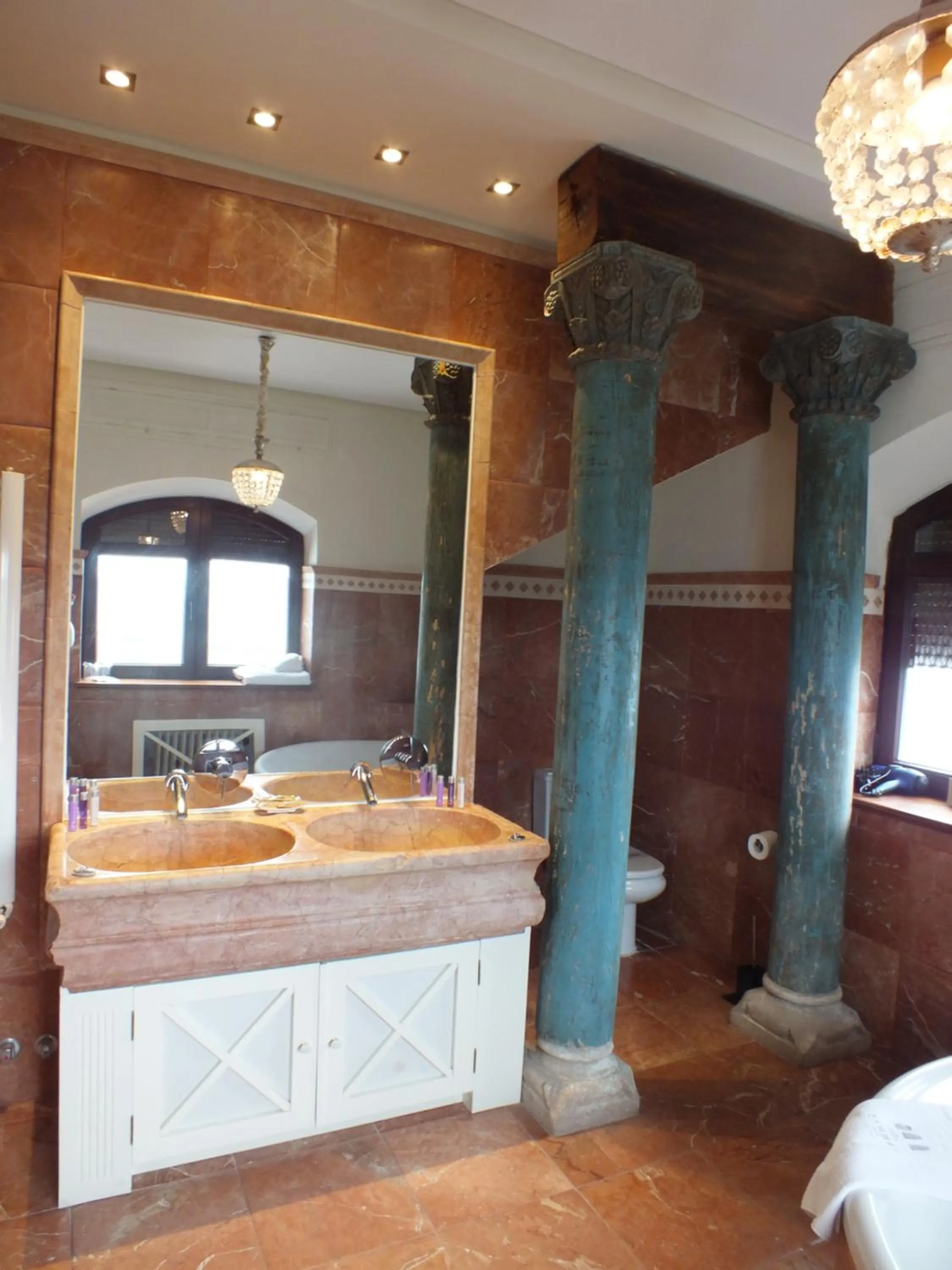 Bathroom in Casa Palacio VillaZambra