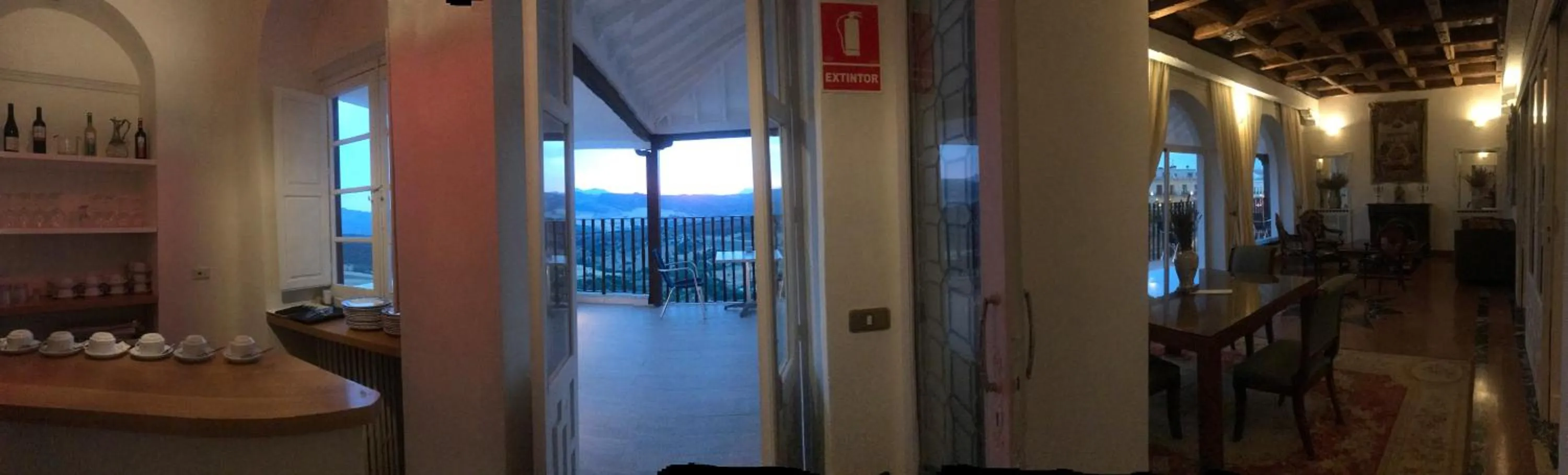 Drinks in Casa Palacio VillaZambra