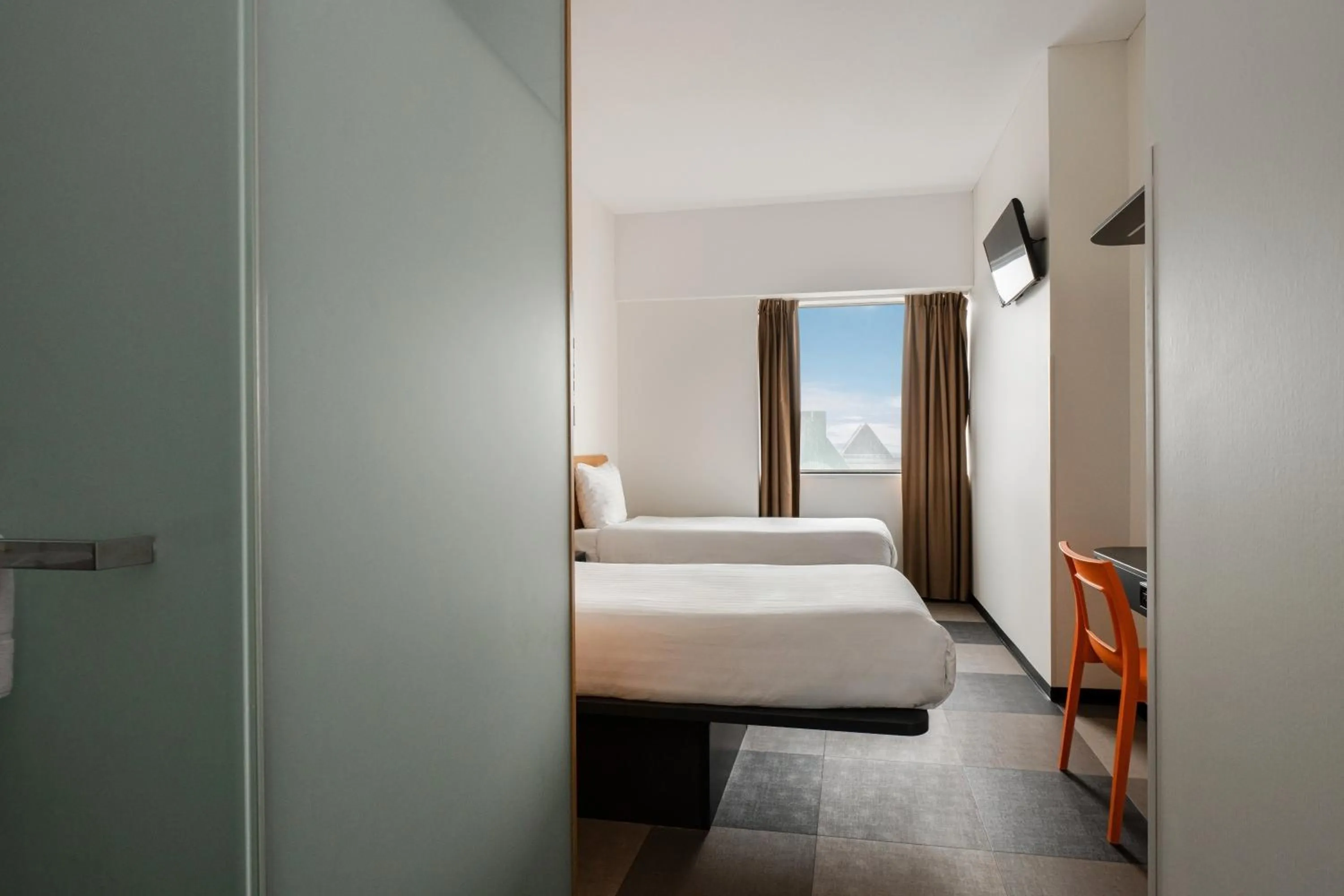 Bedroom, Bed in easyHotel Amsterdam Zaandam