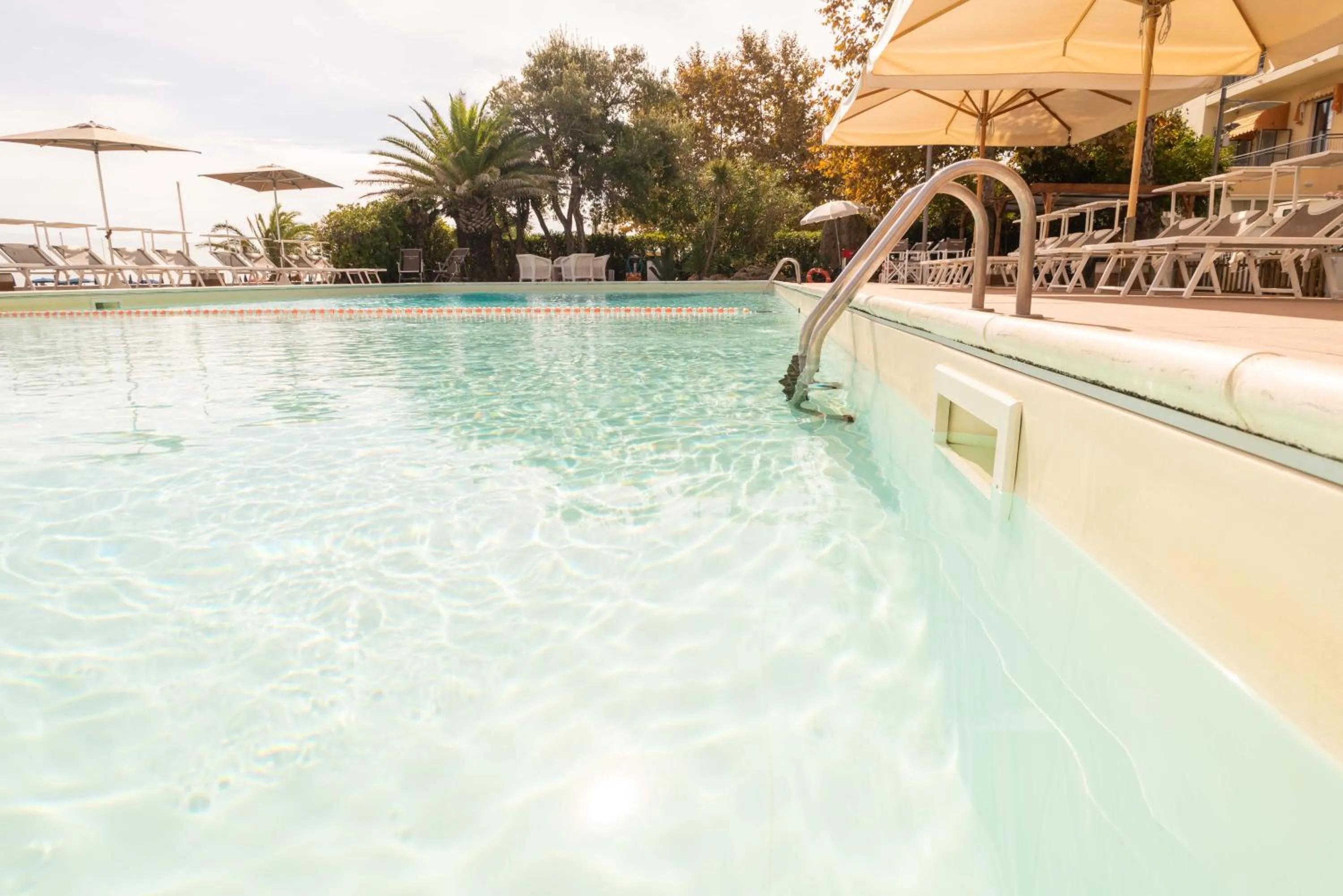Pool view in Hotel Abruzzo Marina