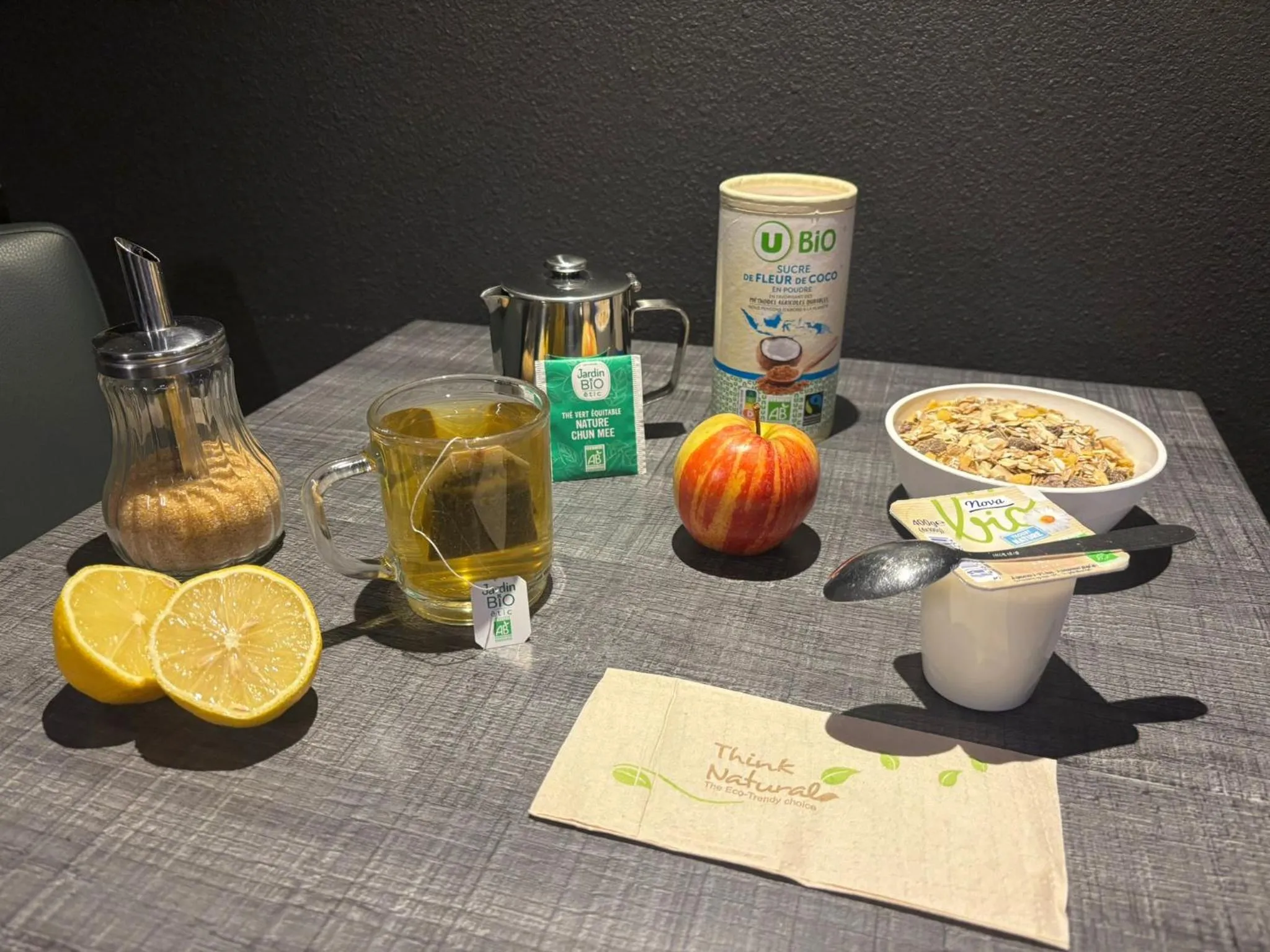 Breakfast in Cit'Hotel Le Cheval Blanc, Cognac Centre