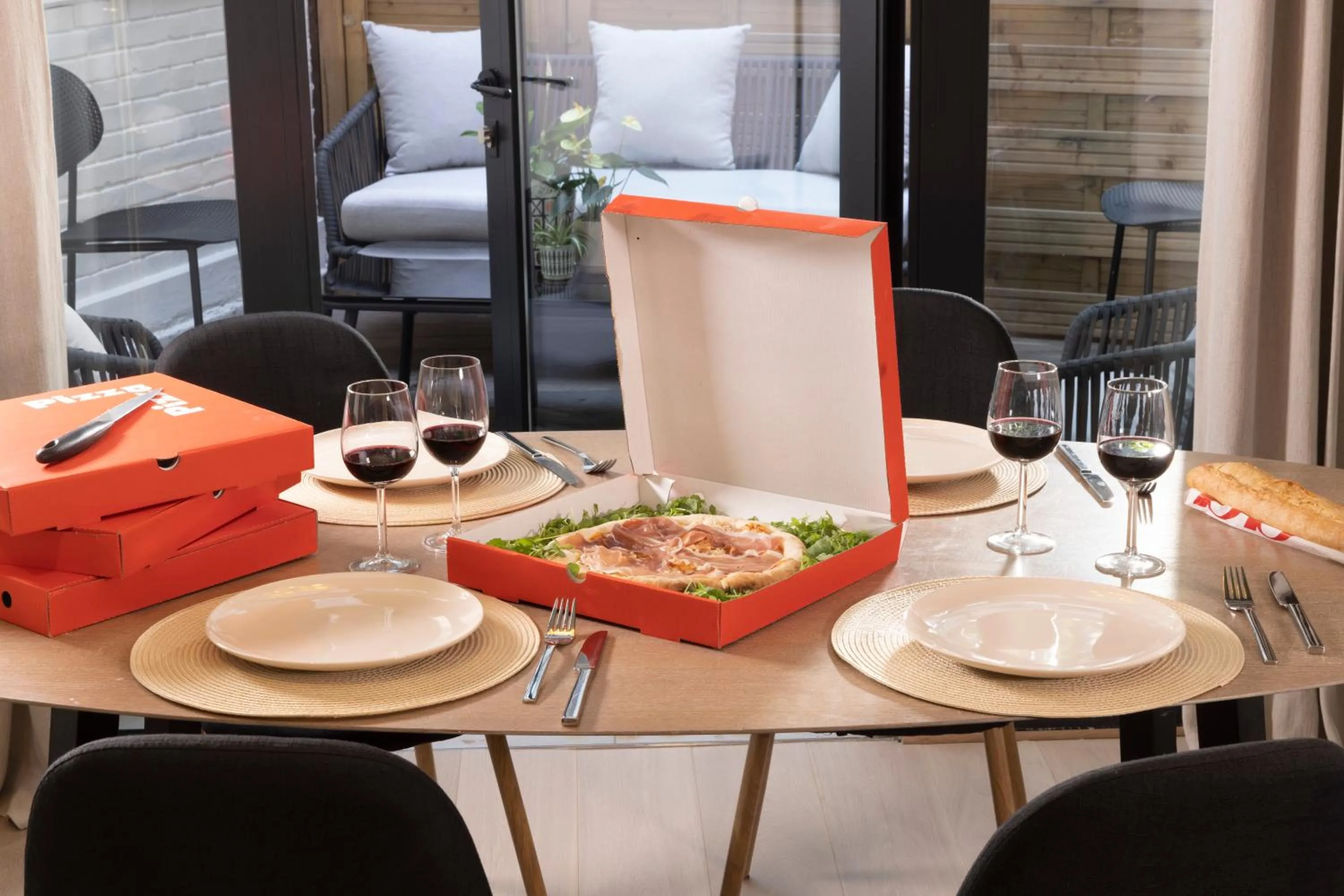 Dining area in Yuna Blanche - Serviced Apartments