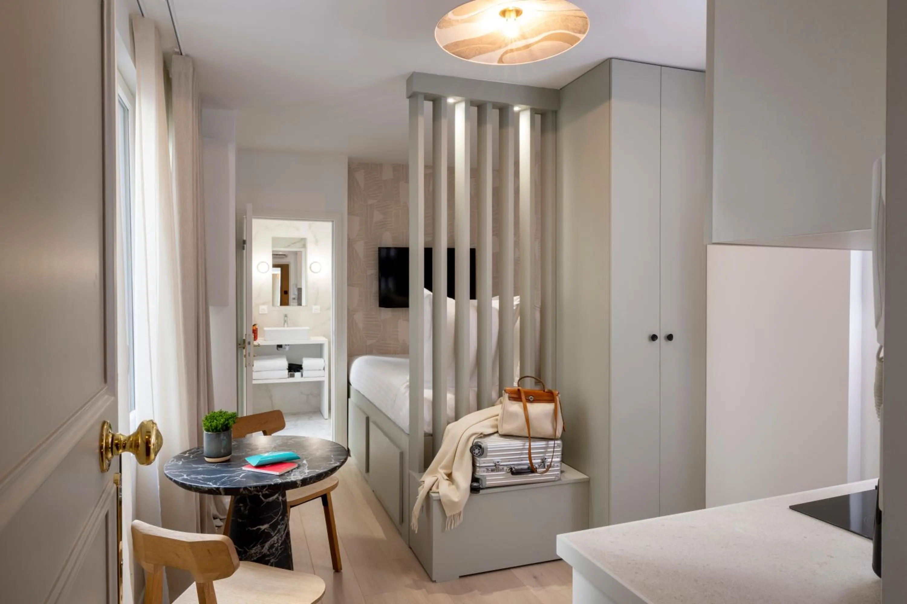 Living room, Bed in Yuna Blanche - Serviced Apartments