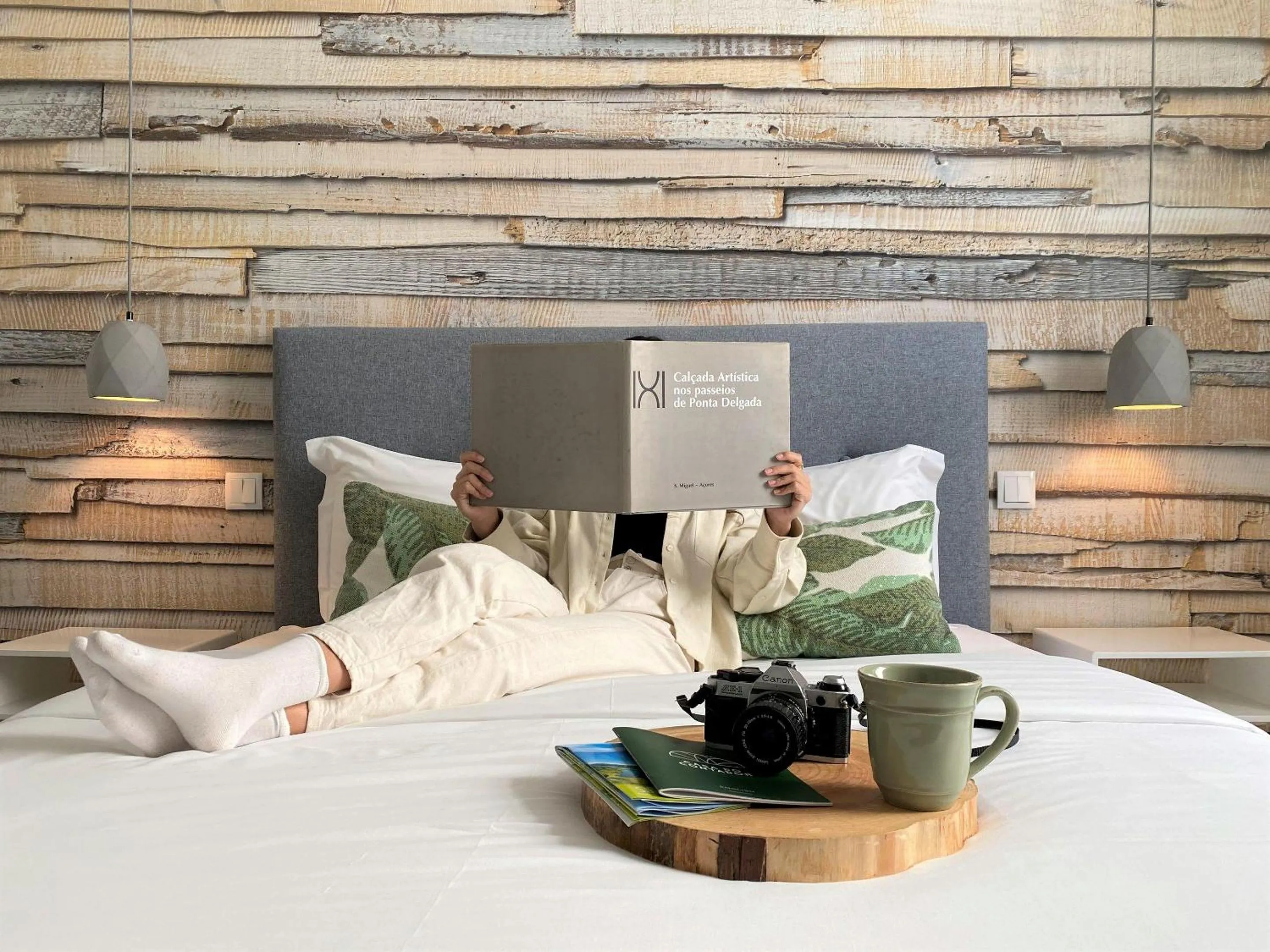 People, Bed in Casa do Contador - Suites & Pool