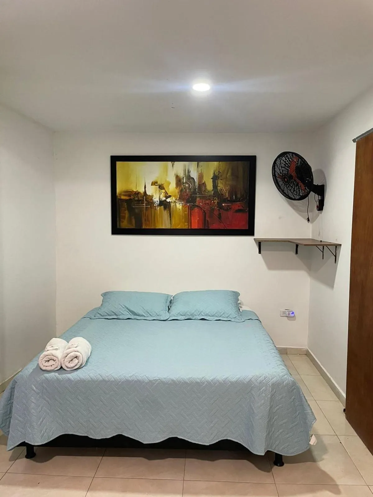 Deluxe Quadruple Room in Colores de la Sierra