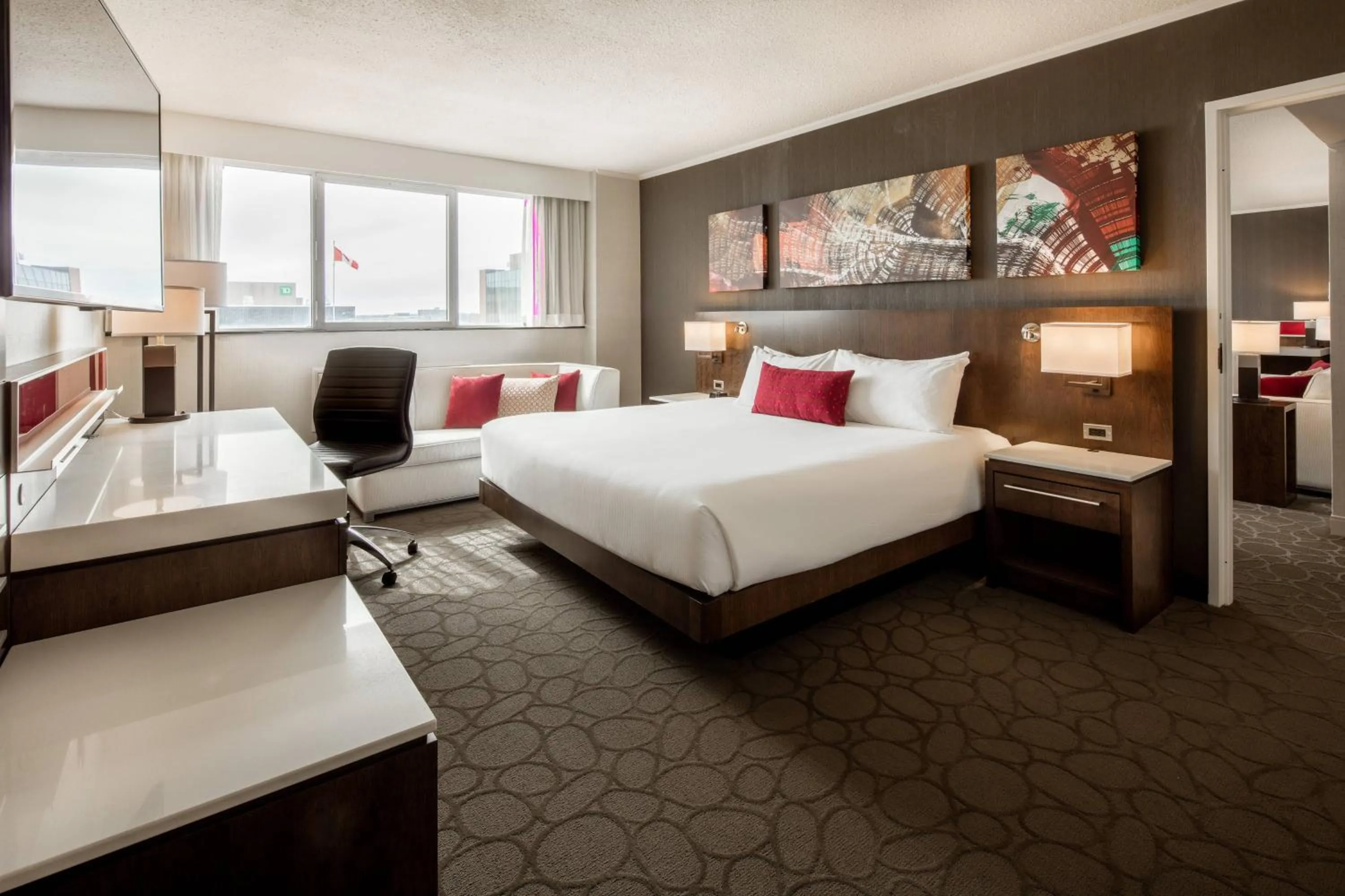 Photo of the whole room, Bed in Delta Hotels by Marriott Beausejour
