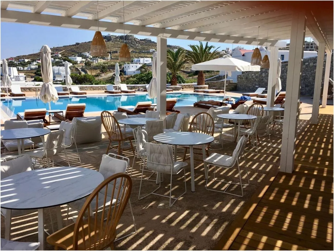 Restaurant/places to eat in Osom Resort