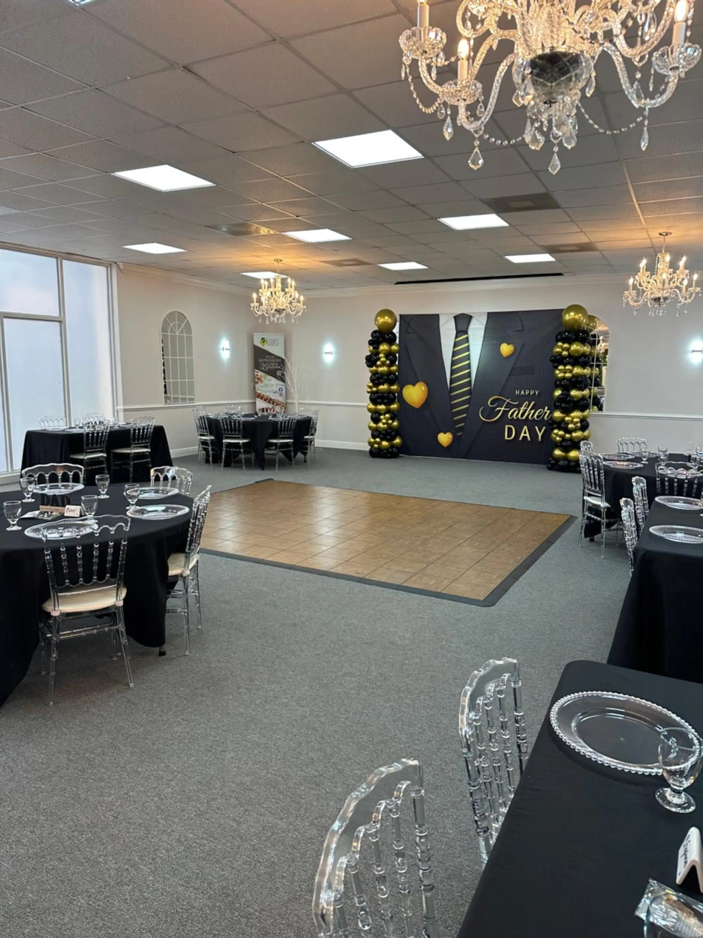 Lounge or bar in Days Inn by Wyndham Orlando Airport Florida Mall