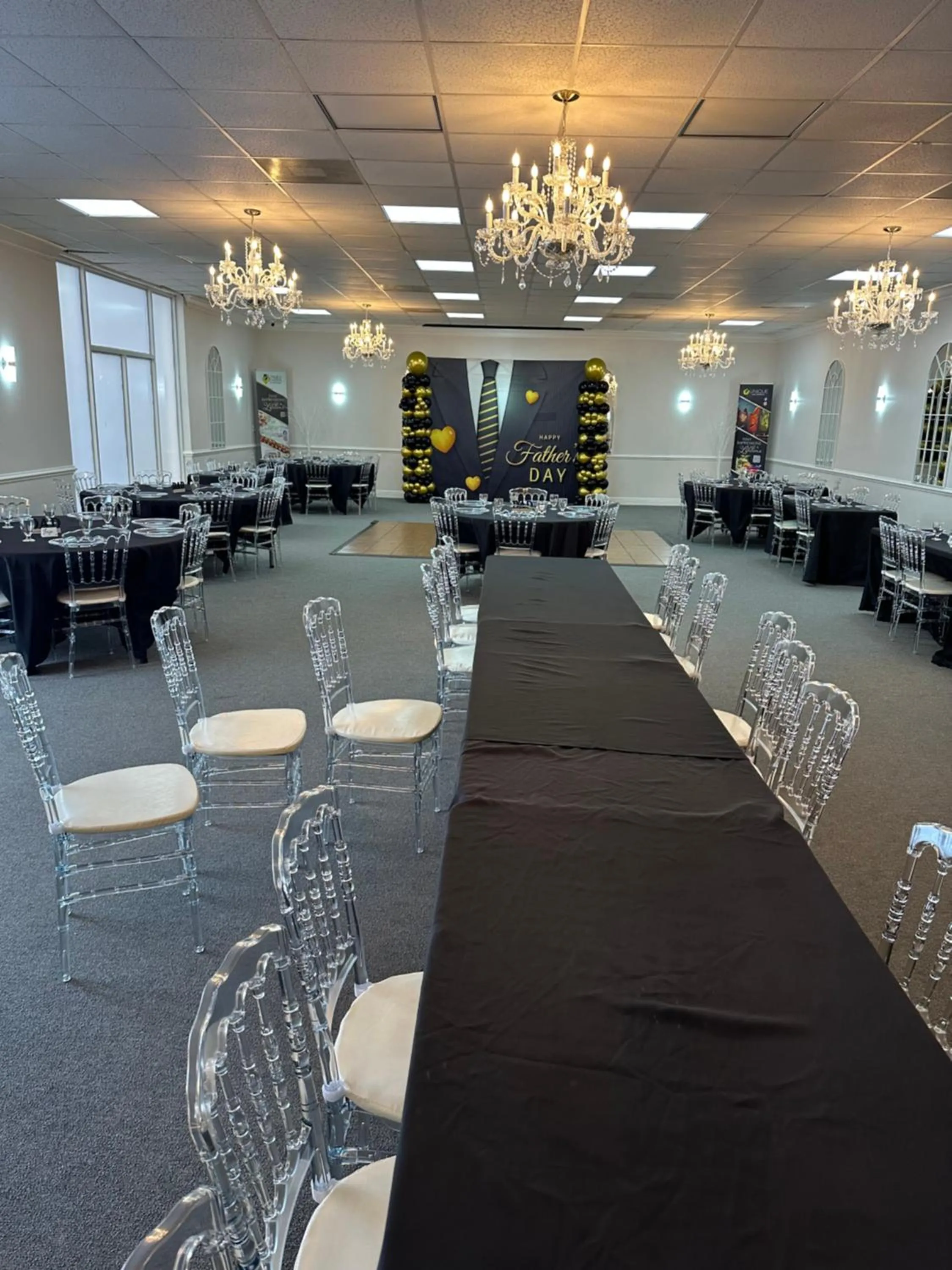 Lounge or bar in Days Inn by Wyndham Orlando Airport Florida Mall