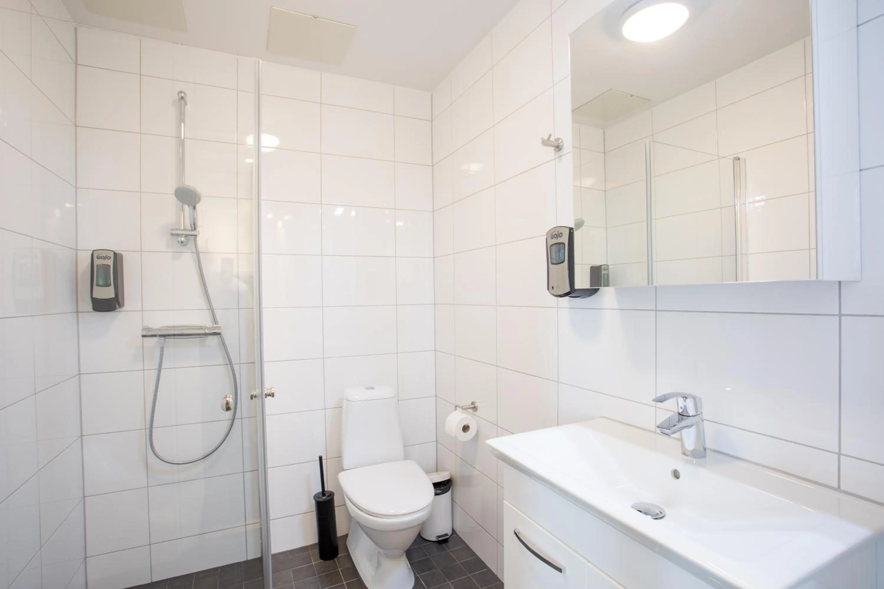 Bathroom in ApartDirect Älvsjö