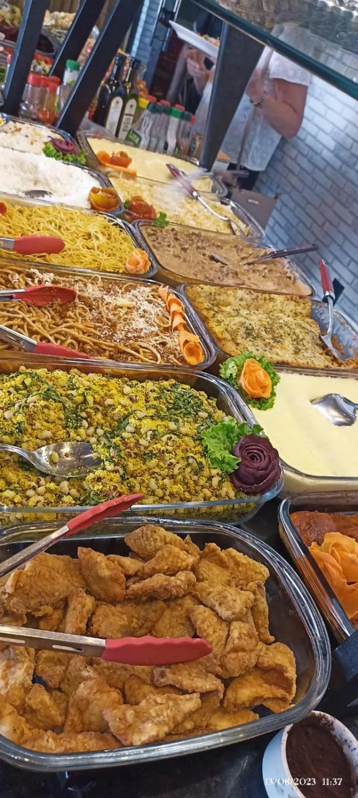 Restaurant/places to eat in Pak Suítes Hotel