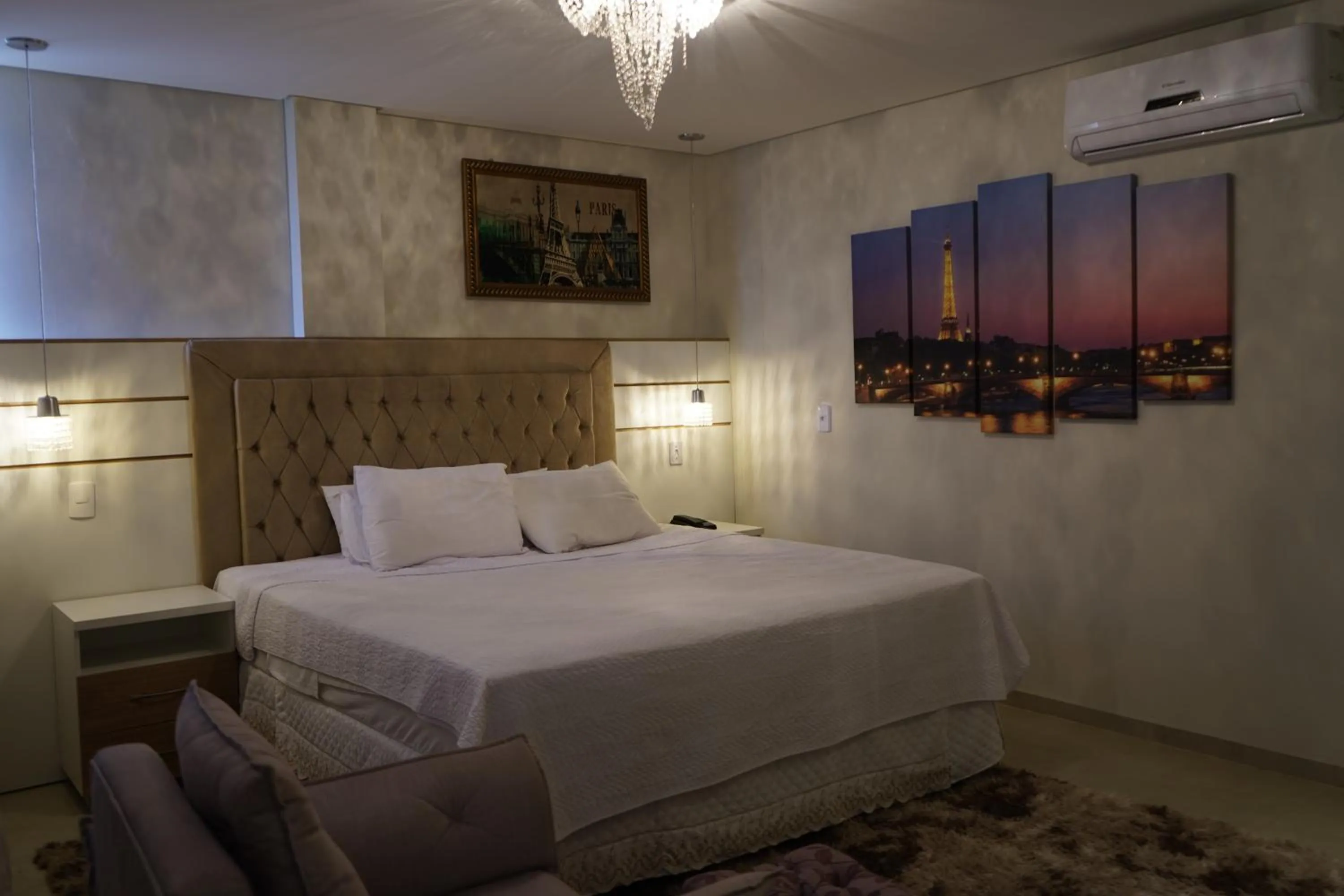 Bed in Pak Suítes Hotel