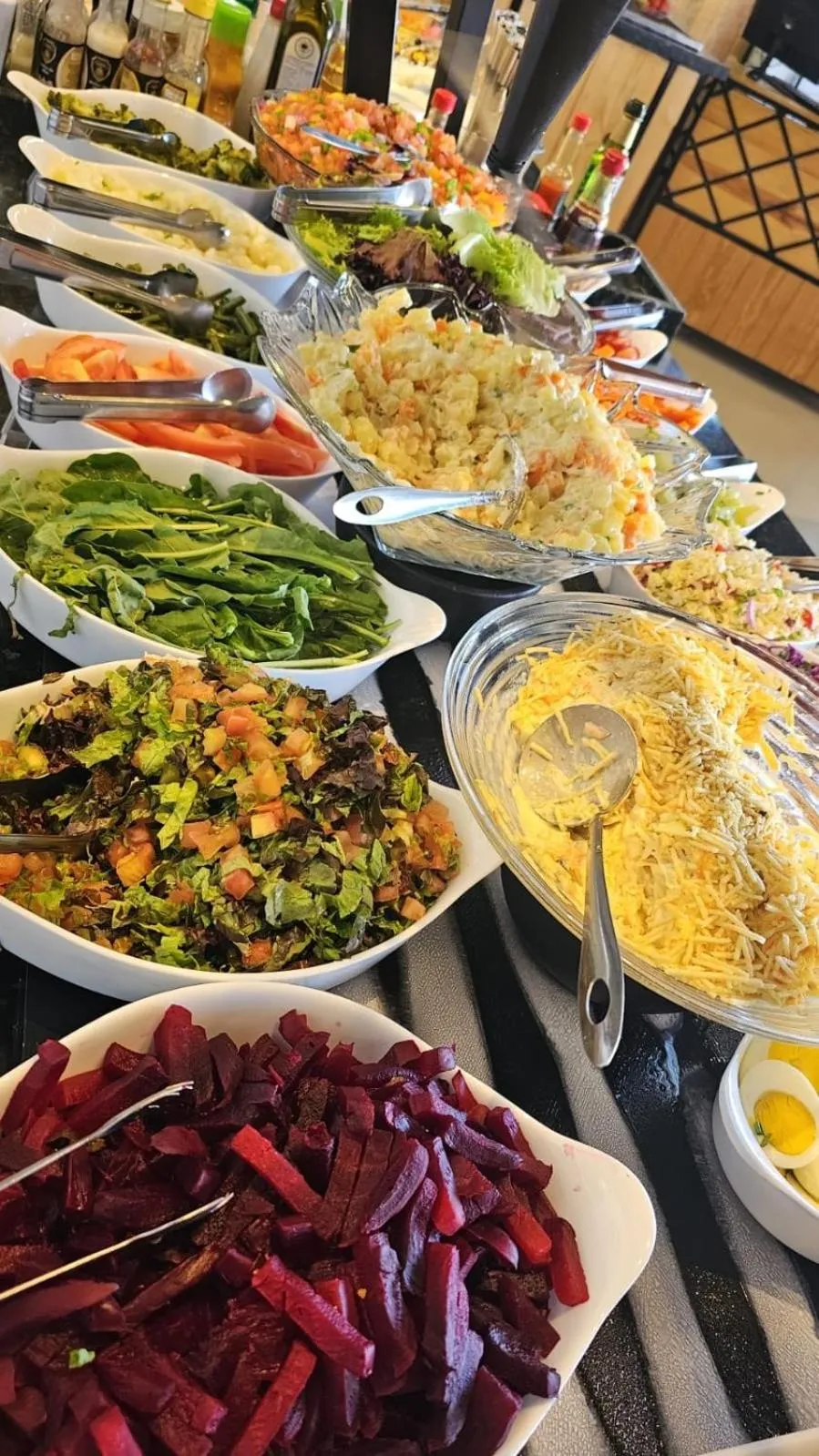 Restaurant/places to eat in Pak Suítes Hotel