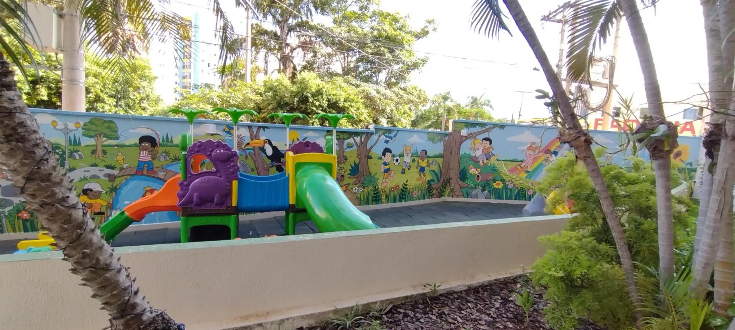 Children play ground in Vitória das Thermas Caldas Novas - ACHEI FERIAS - Com Roupa de Cama