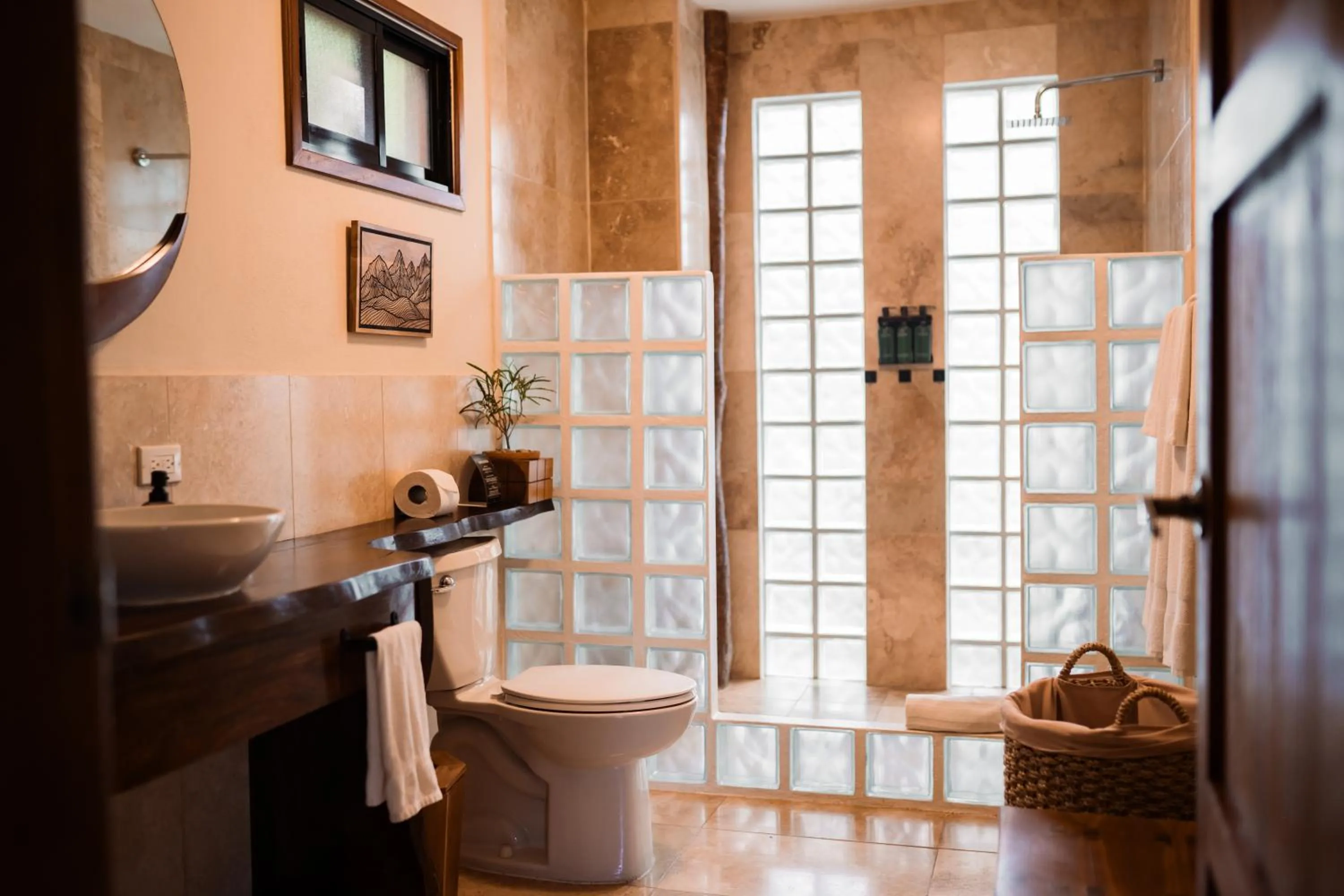 Toilet in TreeCasa Hotel & Resort Nicaragua