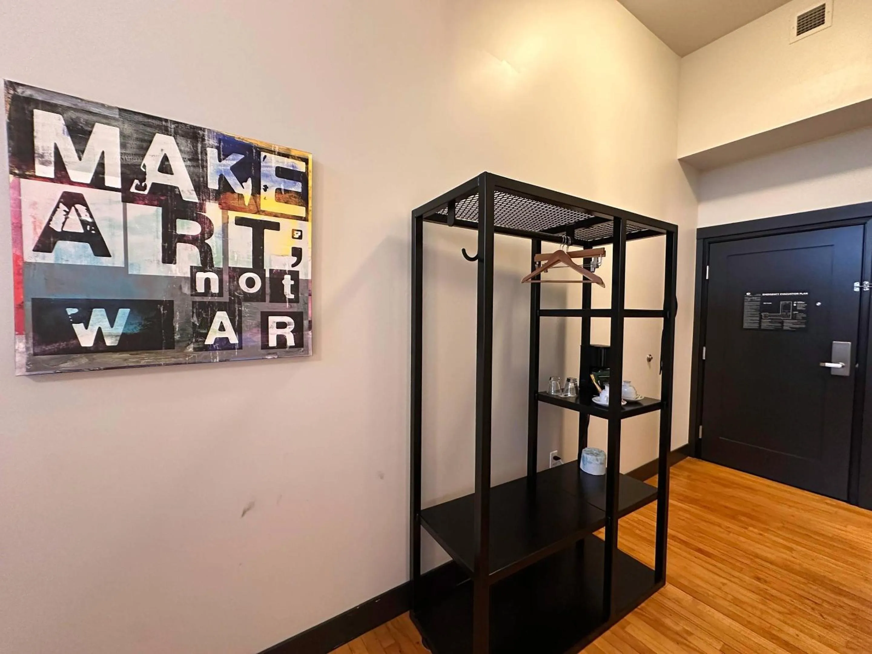 Bedroom in Hotel Grinnell, Ascend Hotel Collection