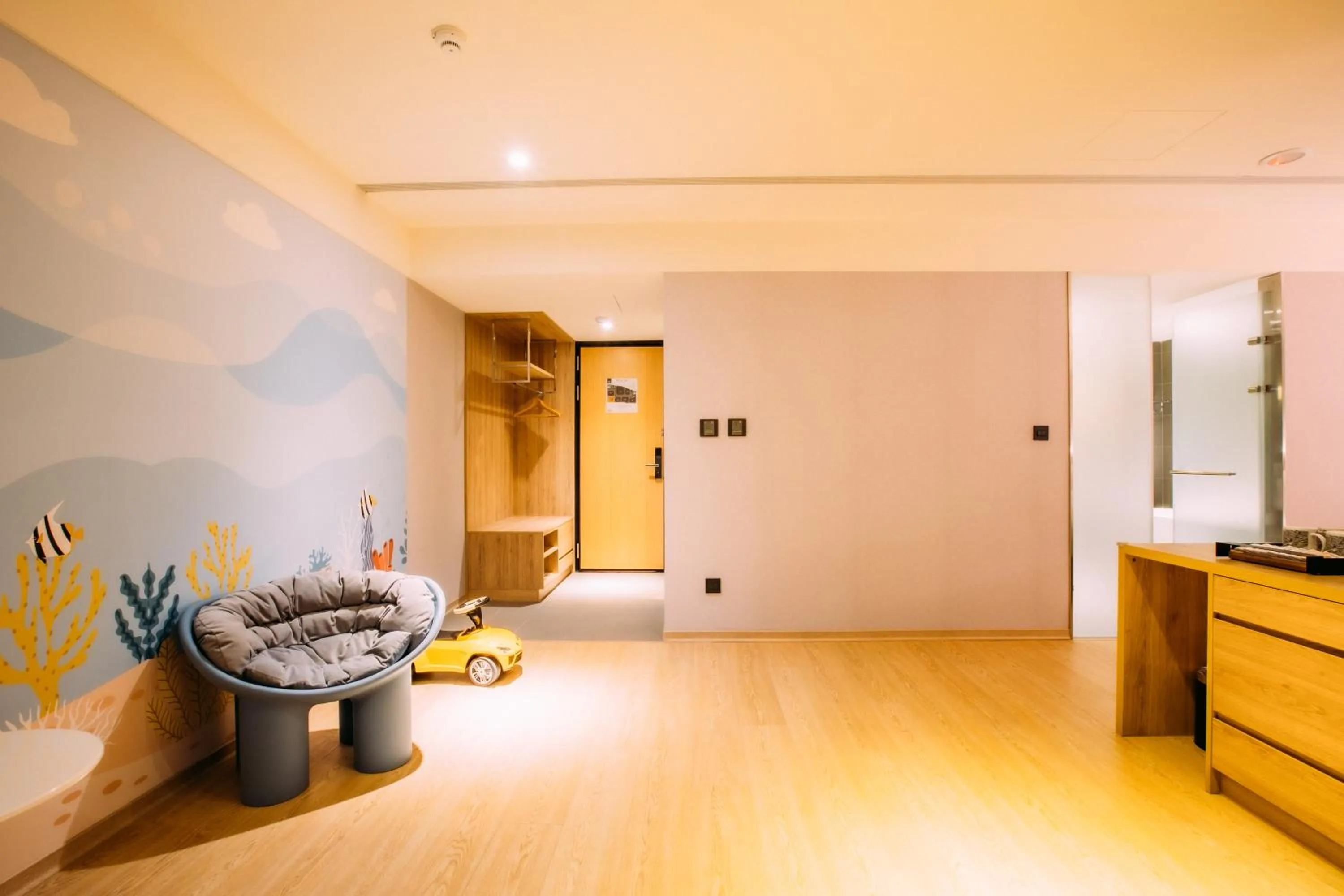 Living room in Mega Hotel