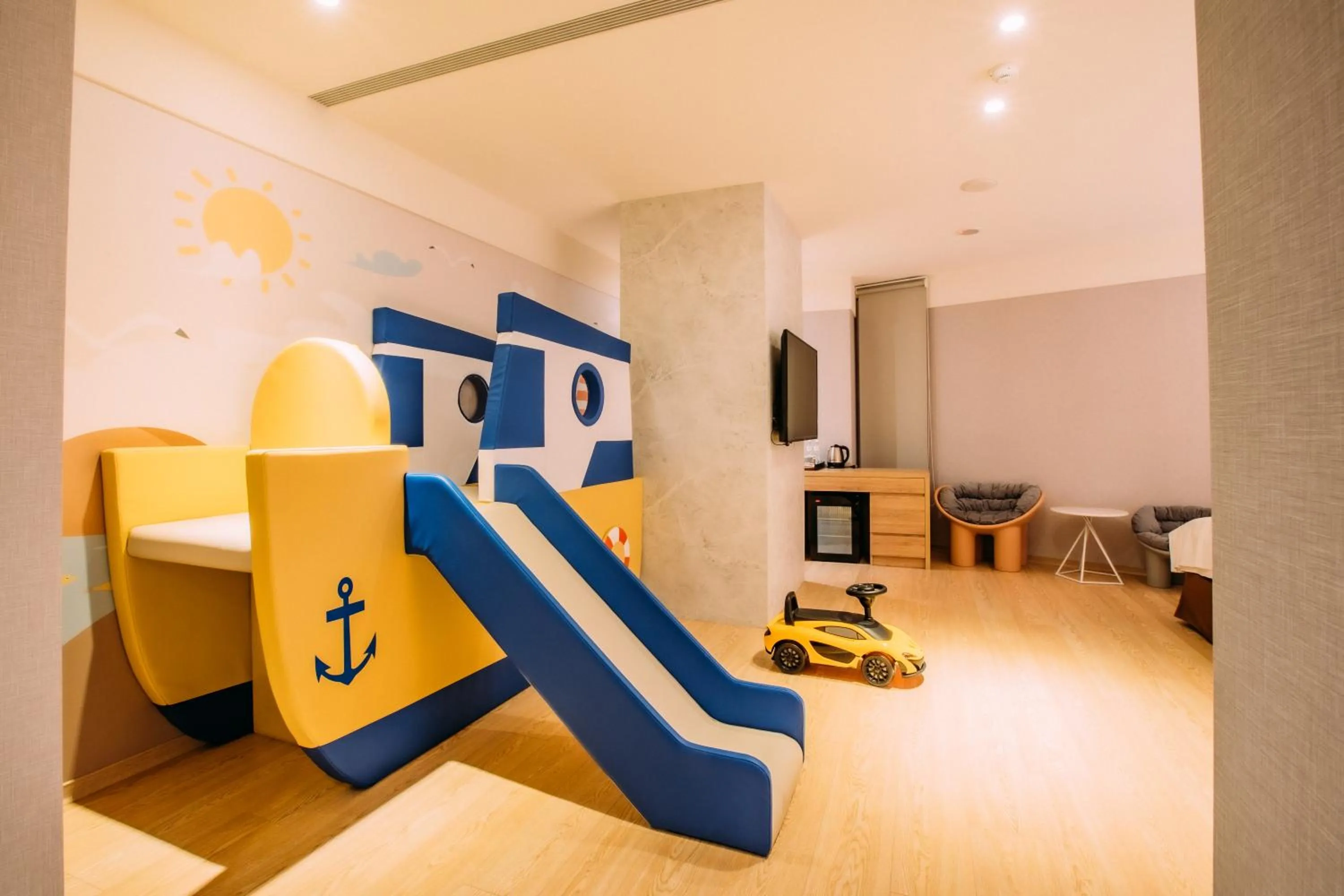 Photo of the whole room in Mega Hotel