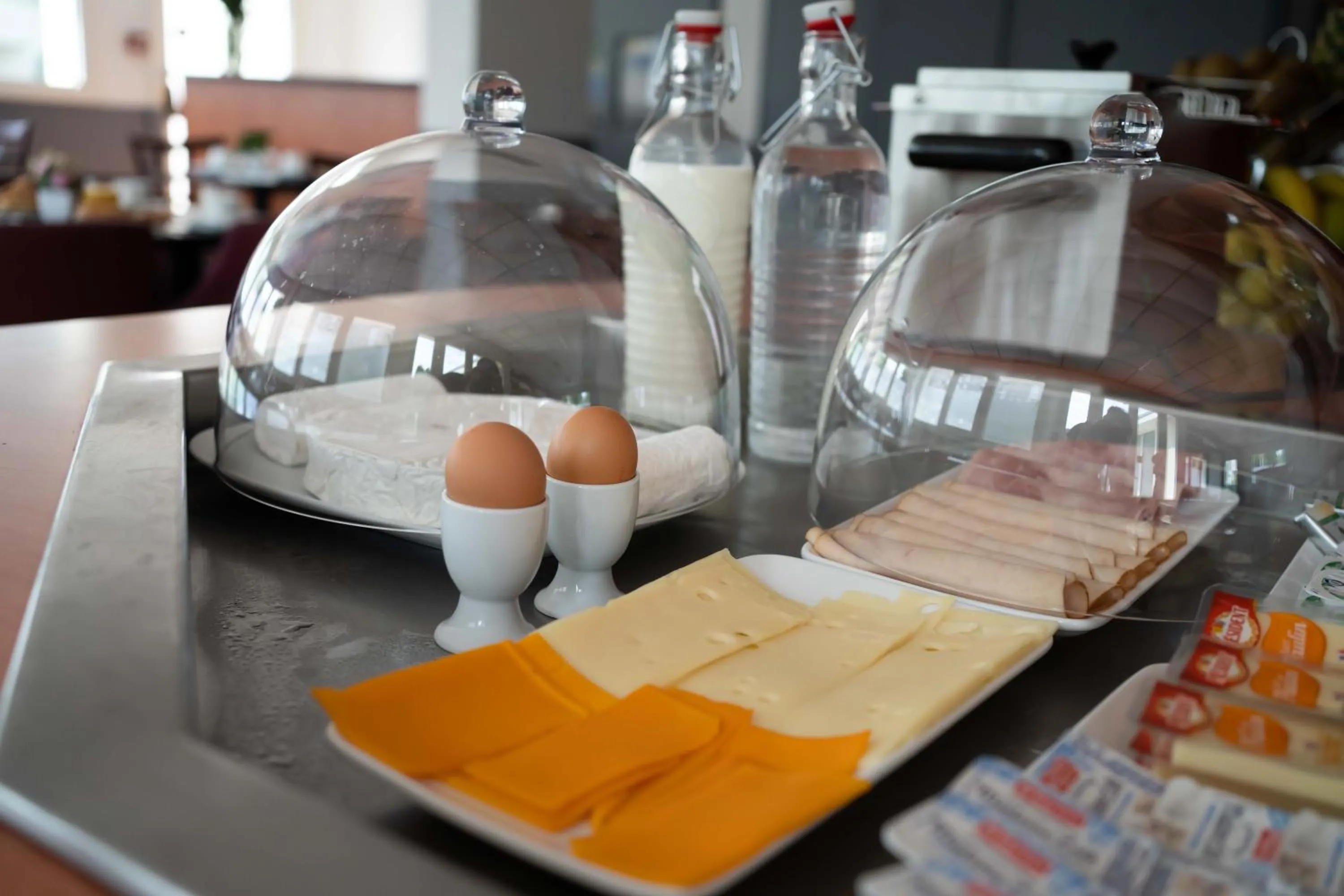 Buffet breakfast in Urban by balladins Eaubonne